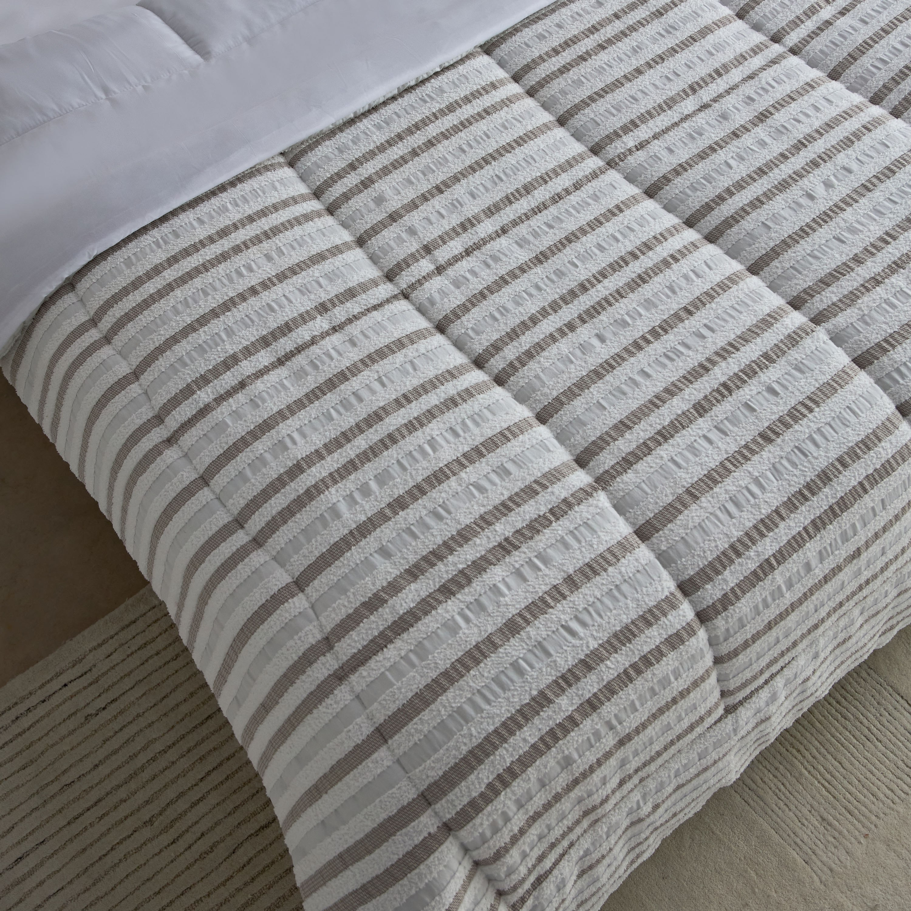 Mersin 6-Piece Velori Stripe Tufted BIAB King Comforter Set - 220x240 cm-hbxhomeware-hbxbedroom-image-7
