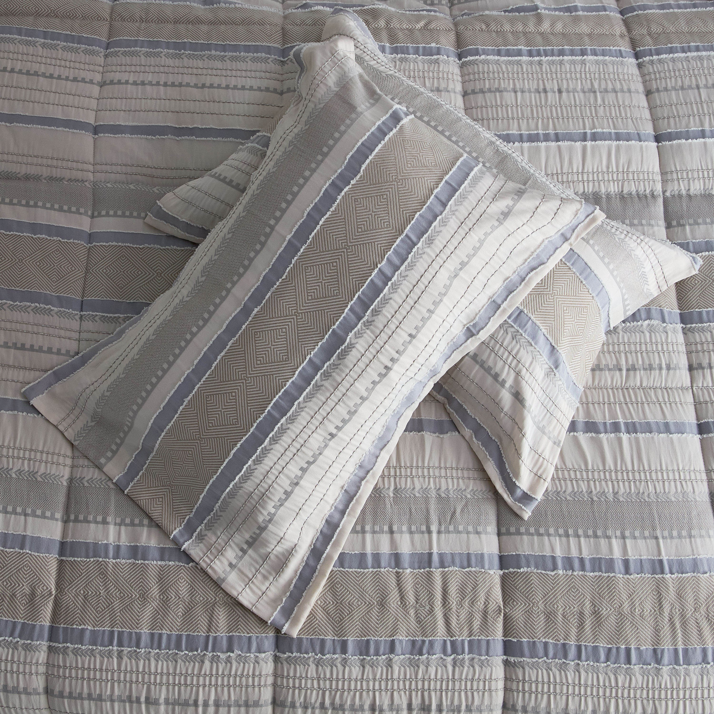 Mersin 6-Piece Elara Jacquard BIAB King Comforter Set - 220x240 cm-hbxhomeware-hbxbedroom-image-10