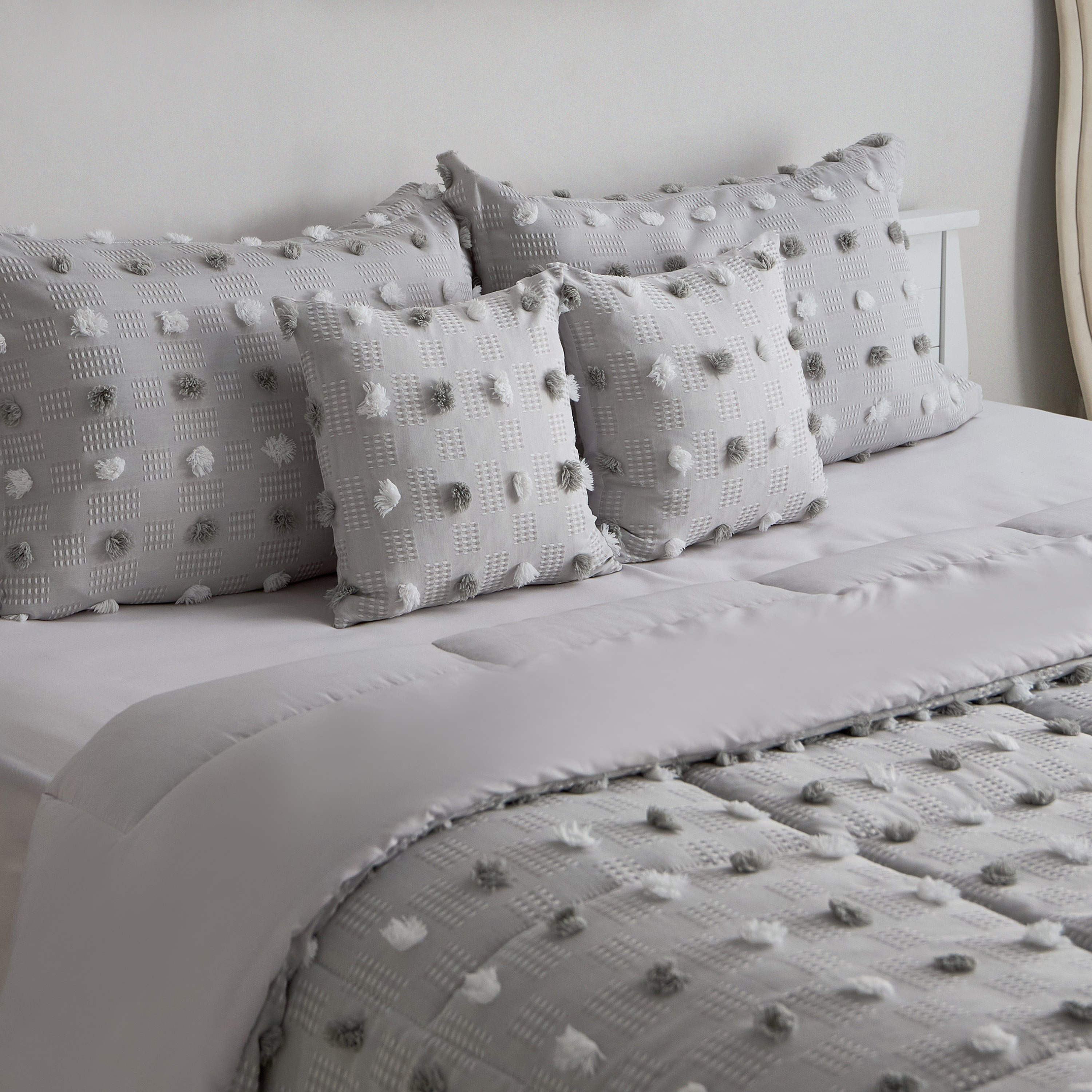 طقم لحاف كينج بايب جاكار ليورا 6 قطع من مرسين - 220x240 سم-hbxhomeware-hbxbedroom-image-1