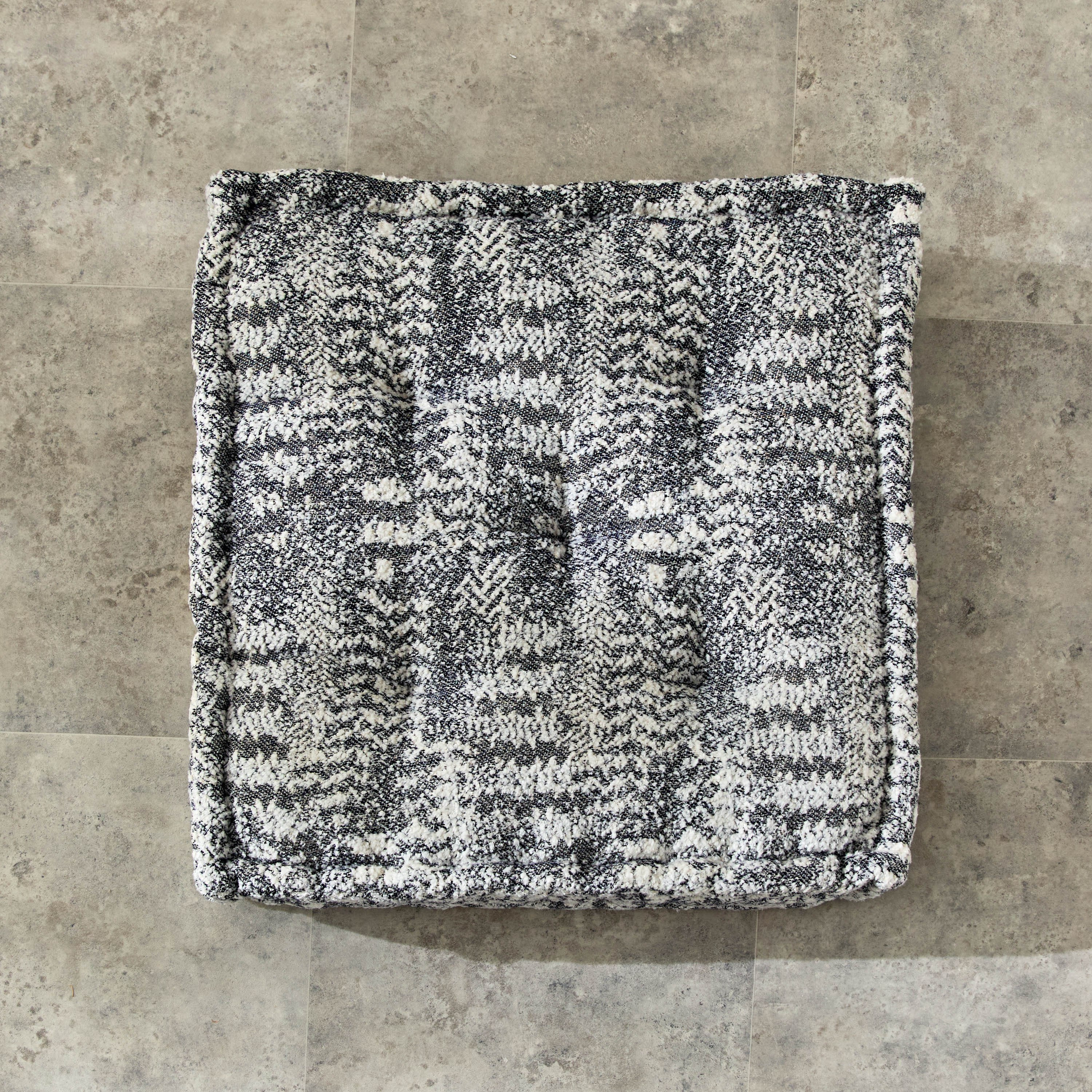 وسادة أرضية جاكار من مهرجان رحمة - 60x60x12 سم-hbxhomeware-hbxlivingroom-image-2