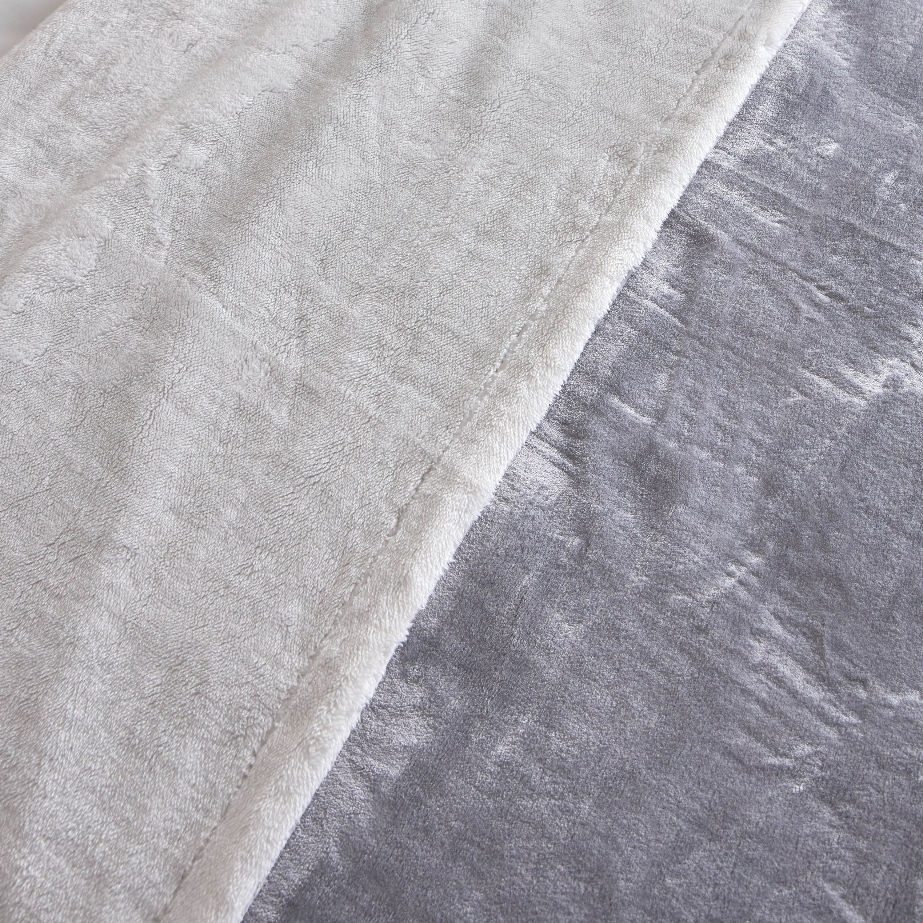 Snugsoft Flannel Double Layer Twin Blanket - 150x200 cm-hbxhomeware-hbxbedroom-image-3