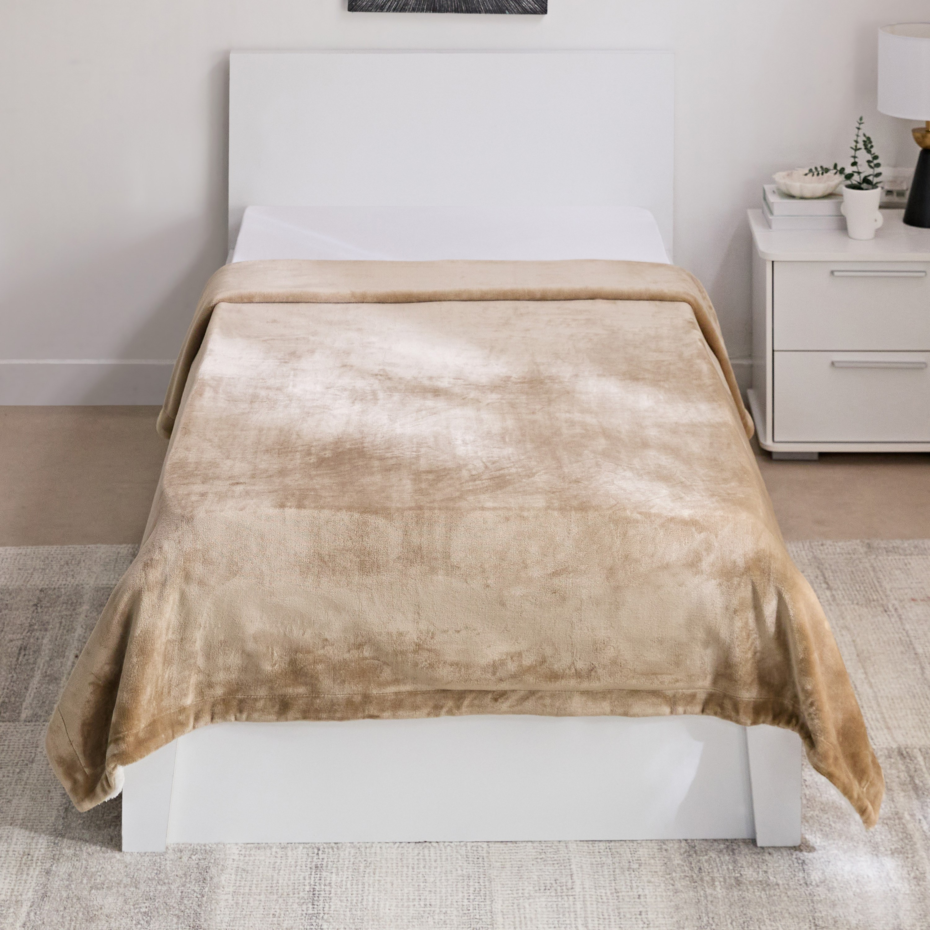 Snugsoft Flannel Double Layer King Blanket - 220x240 cm-hbxhomeware-hbxbedroom-image-2