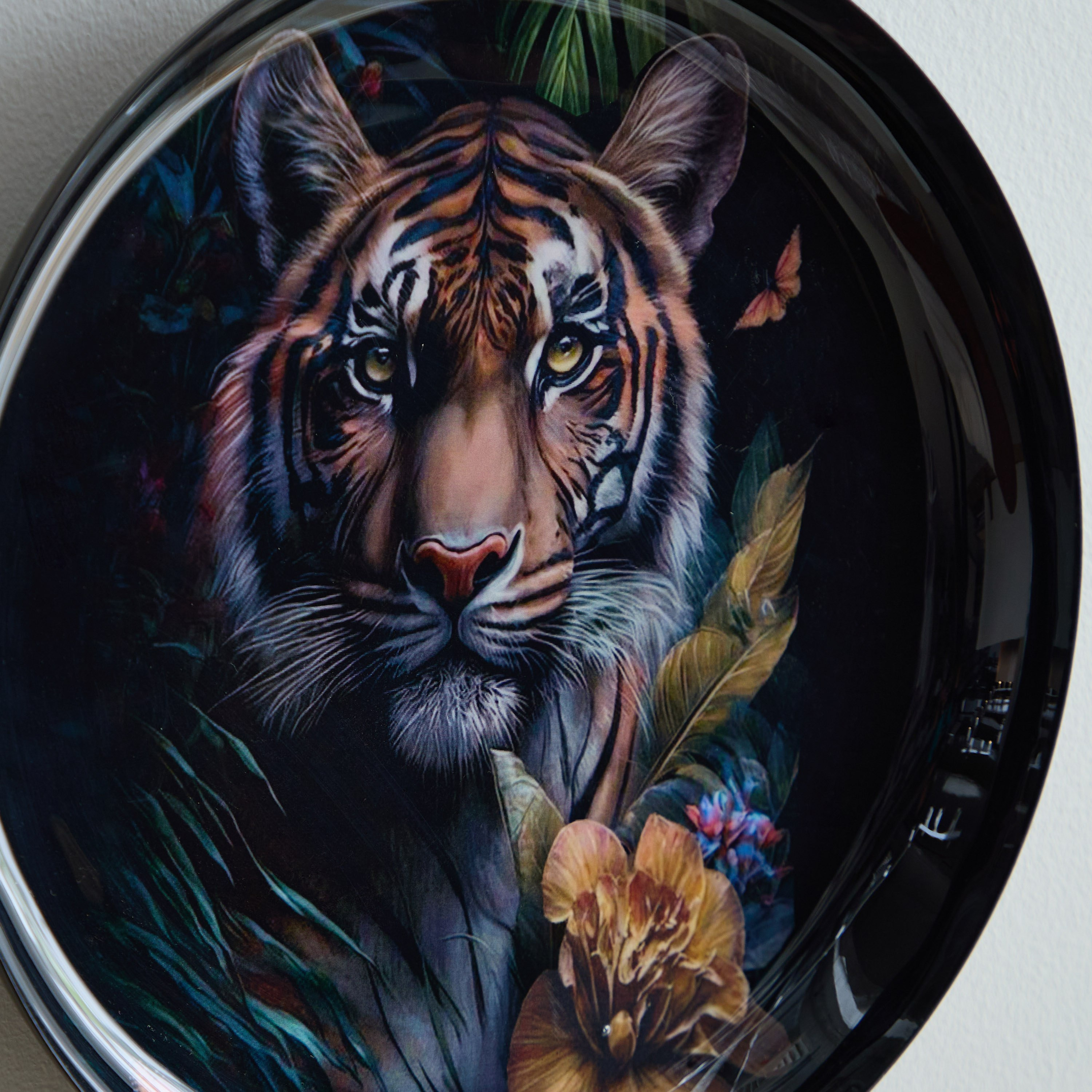 Nathal Enamelled Tiger Wall Hanging Tray - 29x29x3 cm-PROMO_HB_AE_B1G1_250925-image-3