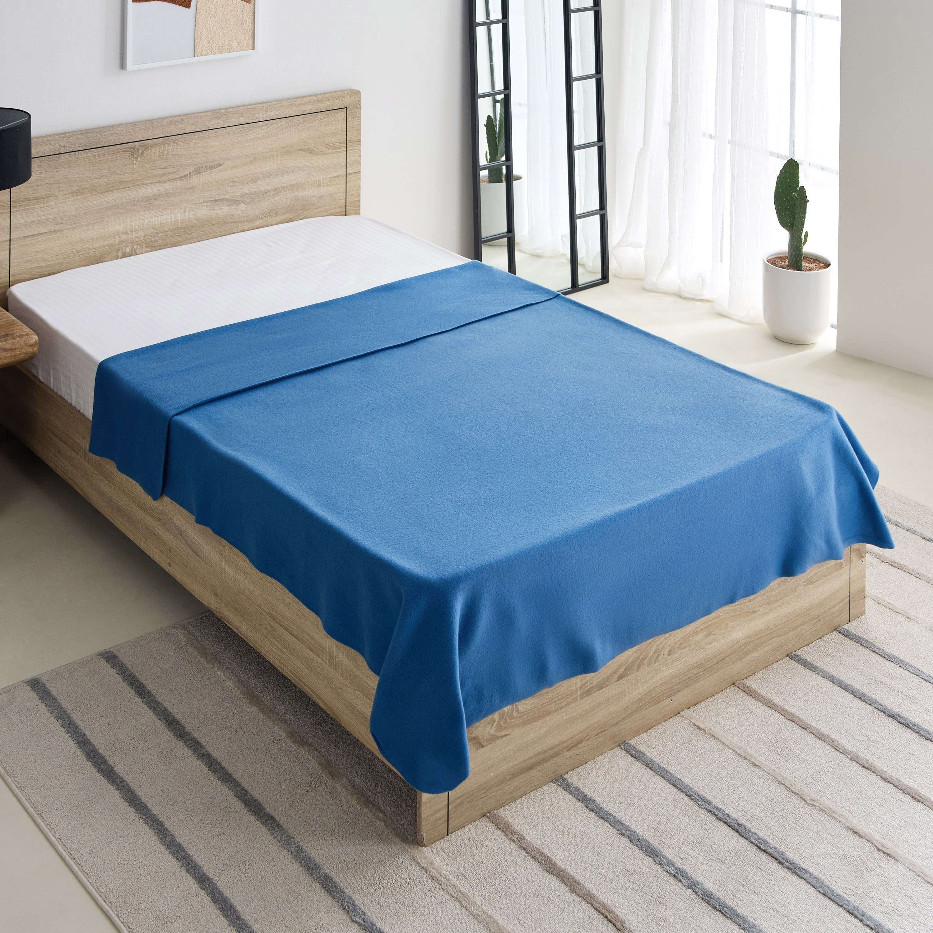 Atlanta Solid Recycled Polar Fleece Twin Blanket - 150x200 cm-hbxhomeware-hbxbedroom-image-1