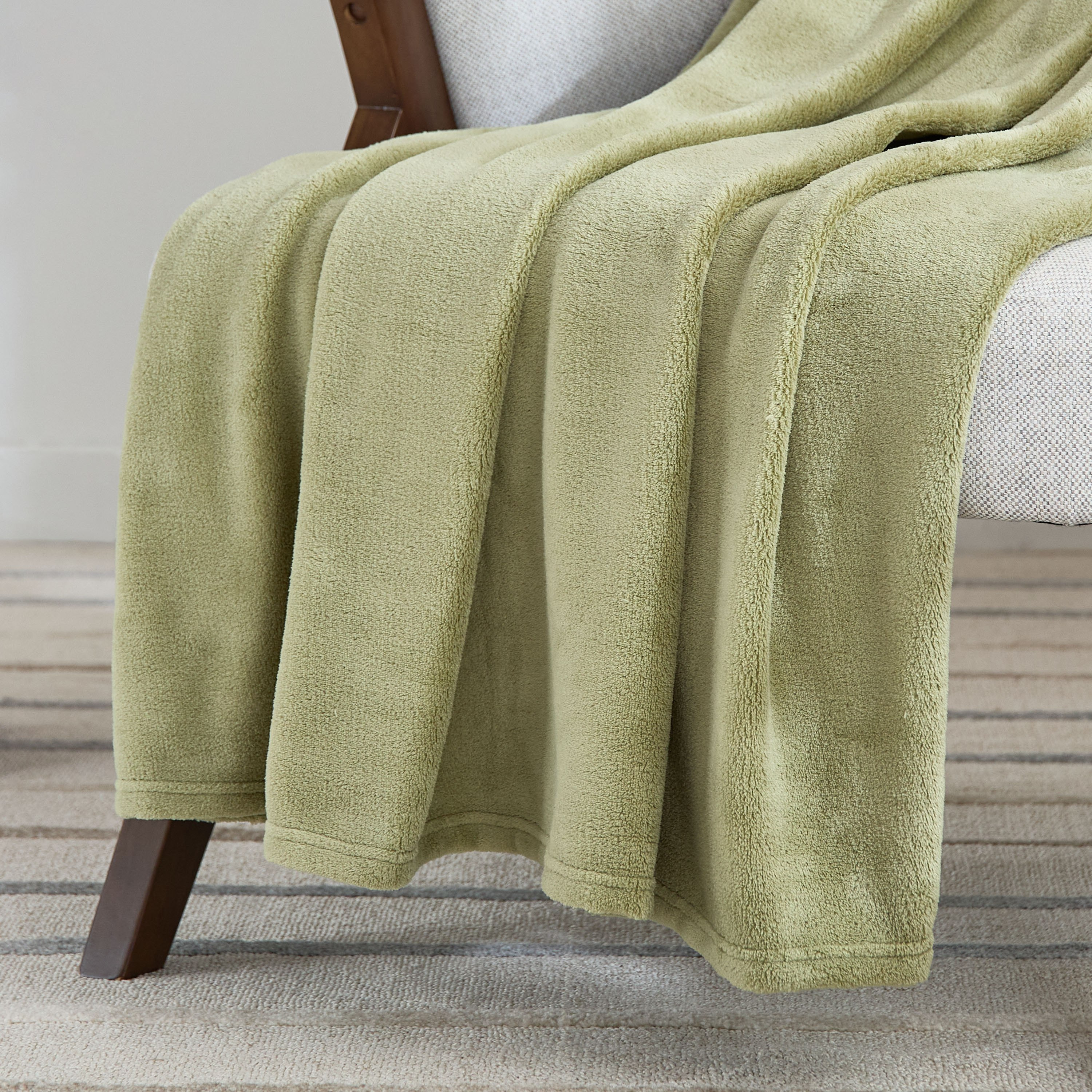 Ontario Solid Coral Fleece Throw - 120x170 cm-PROMO_HB_AE_B2G2_011025-image-2