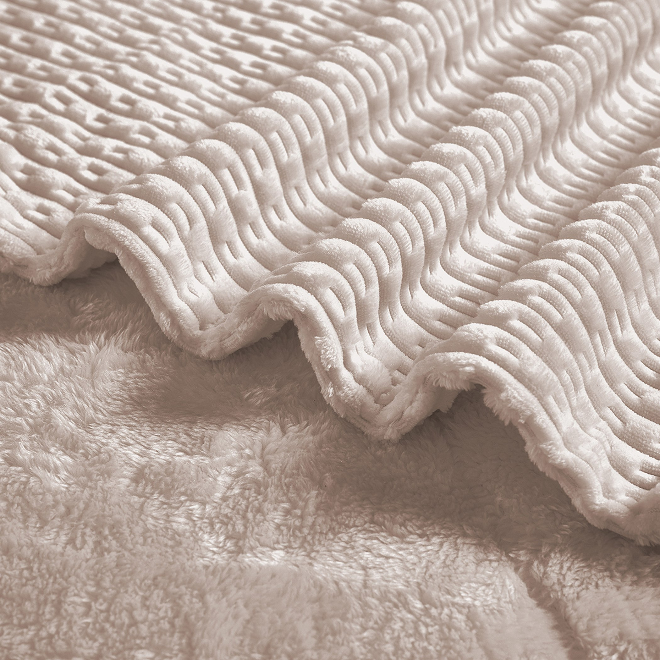 طقم لحاف كينج فلانيل منقوش 3 قطع ميلو من برن - 220 × 240 سم-hbxhomeware-hbxbedroom-image-4
