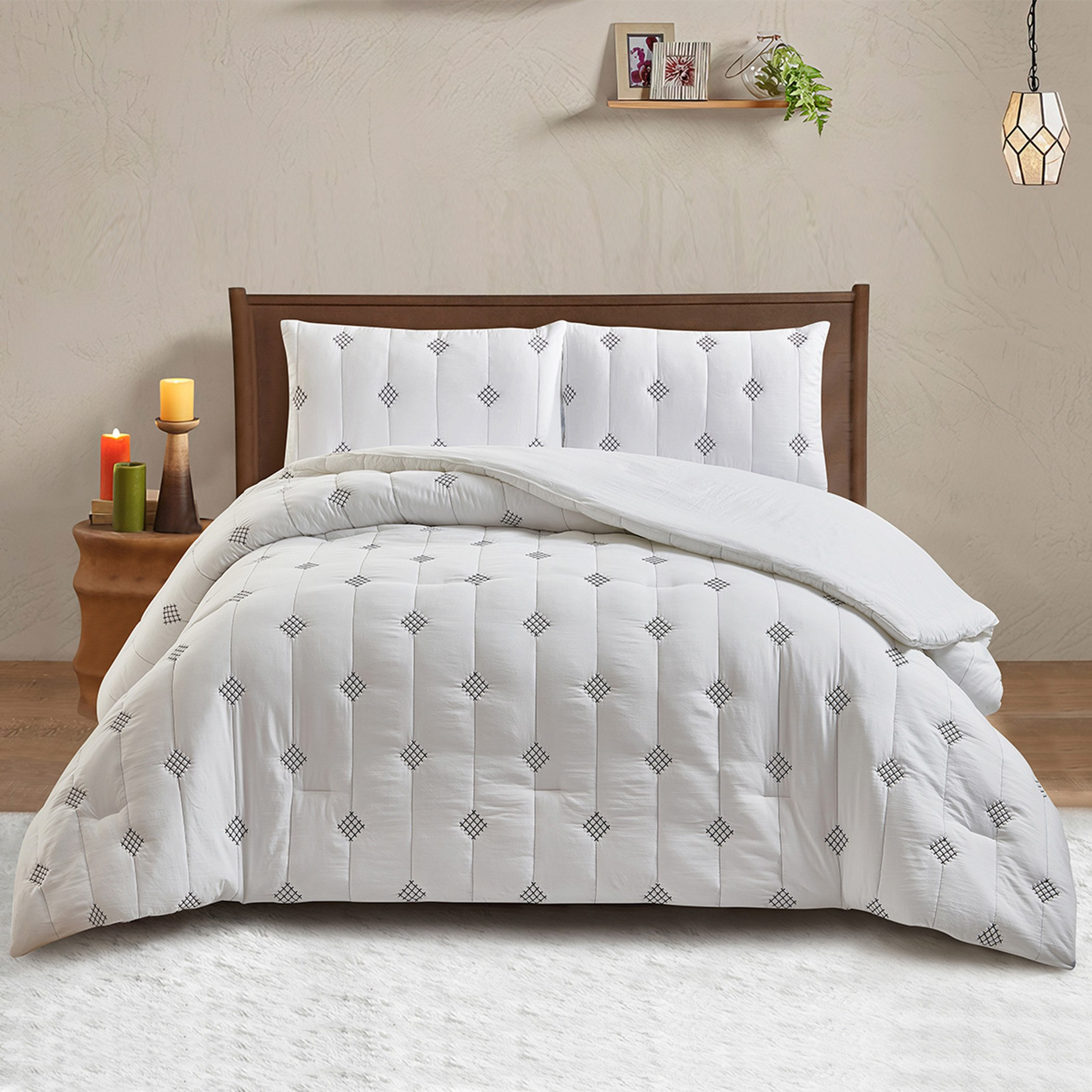 طقم لحاف توين بتطريزات دايموند سوداء 3 قطع جوان من وايت بليس - 150x220 سم-hbxhomeware-hbxbedroom-image-2