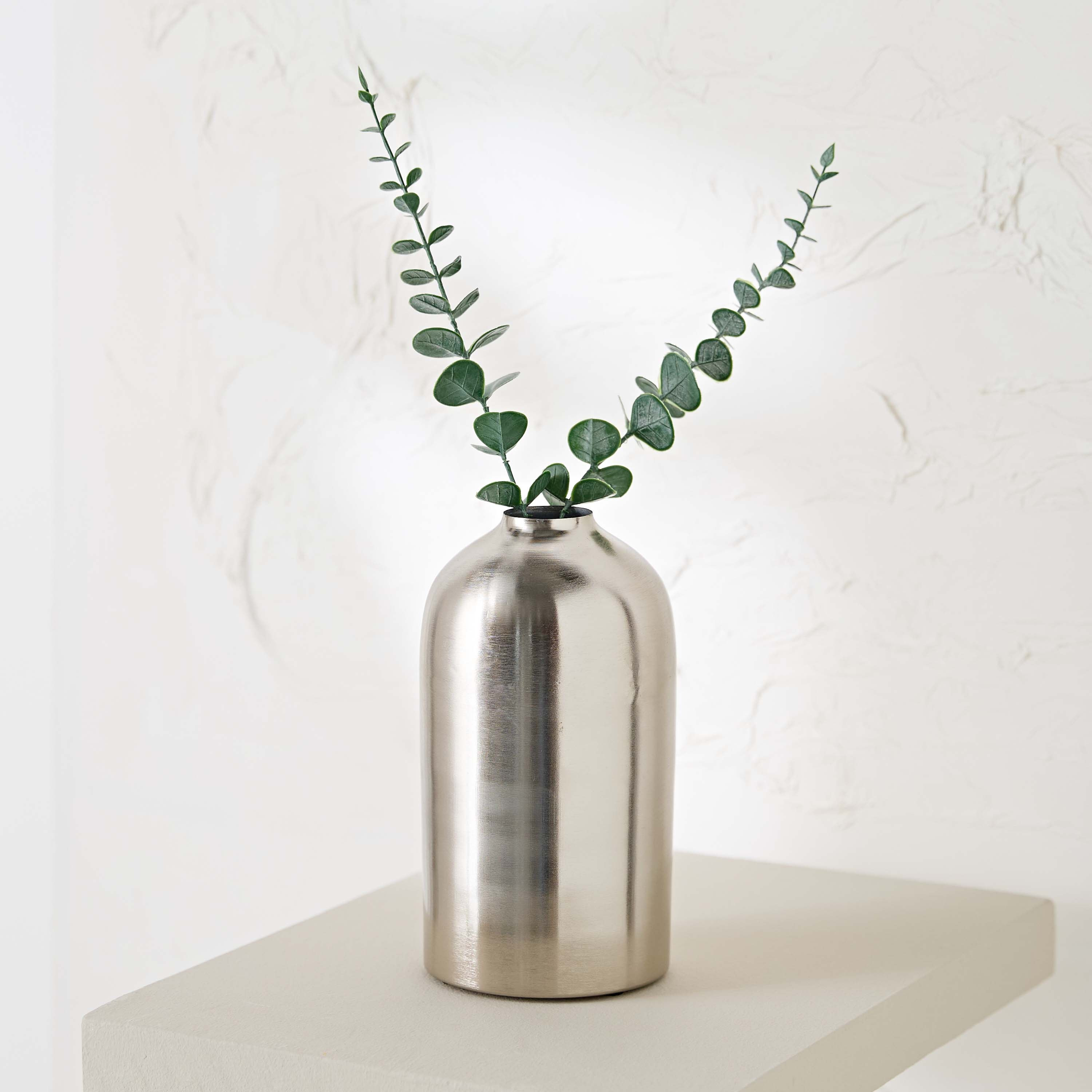 مزهرية معدن من أفيا - 11x11x21 سم-hbxbedroom-decorandaccessories-vases-image-1