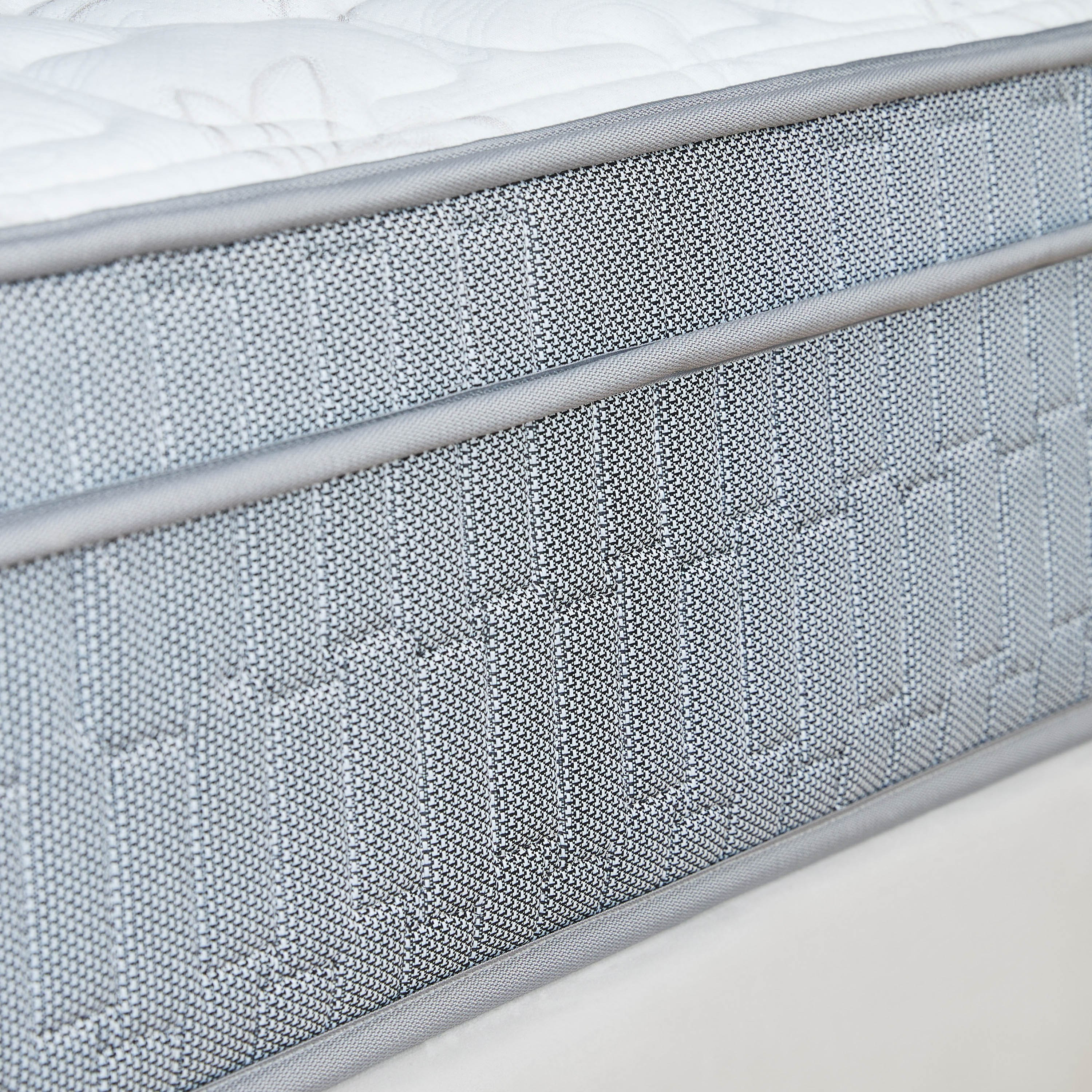 SleepLuxe iPostura High Resilience Visco Memory Foam Medium Firm Pocket Spring Mattress -90x190x26cm-hbxfurniture-bedroom-mattresses-single-image-6
