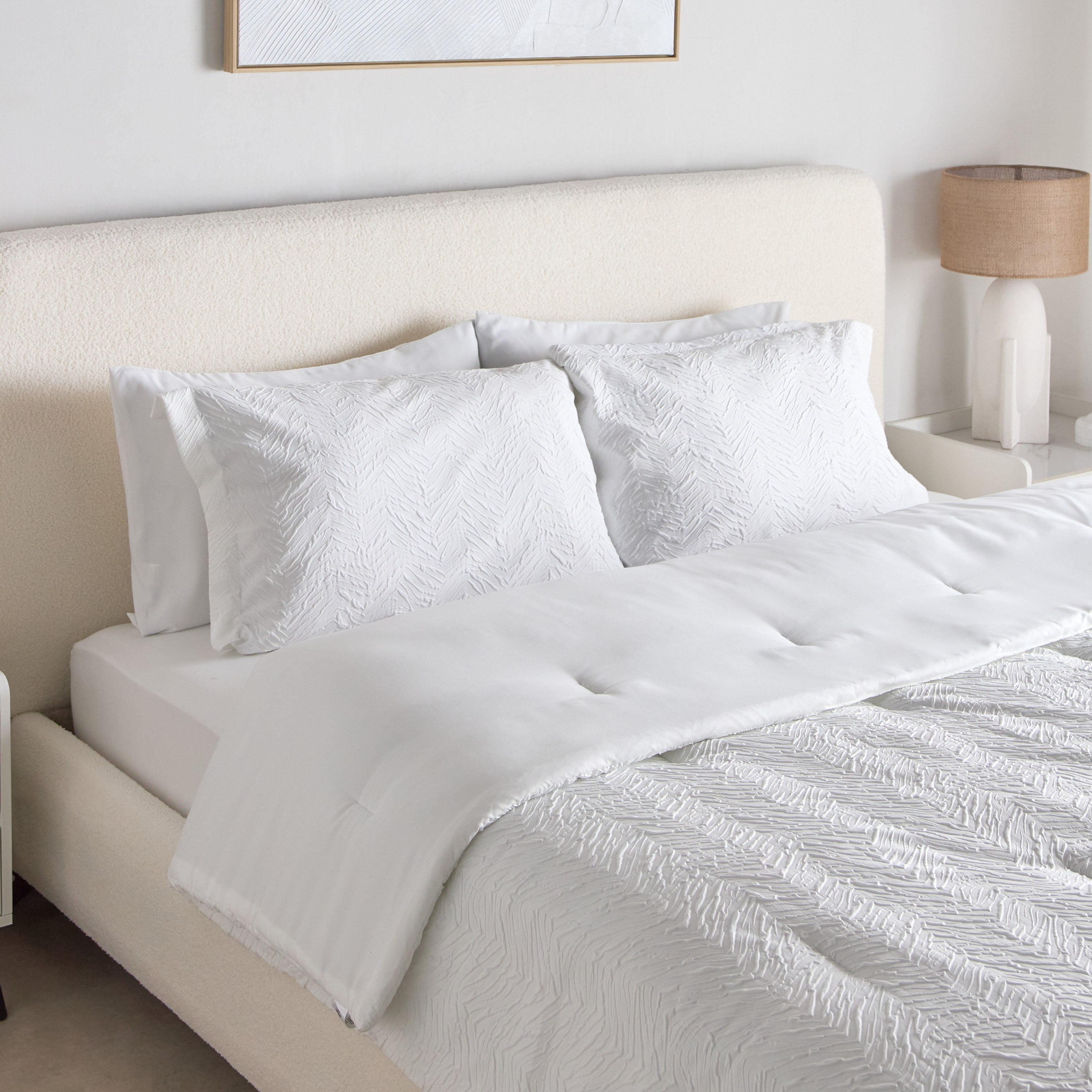 طقم لحاف كينج من الألياف الدقيقة 6 قطع من وايت بليس- 220×240 سم-hbxhomeware-hbxbedroom-image-1