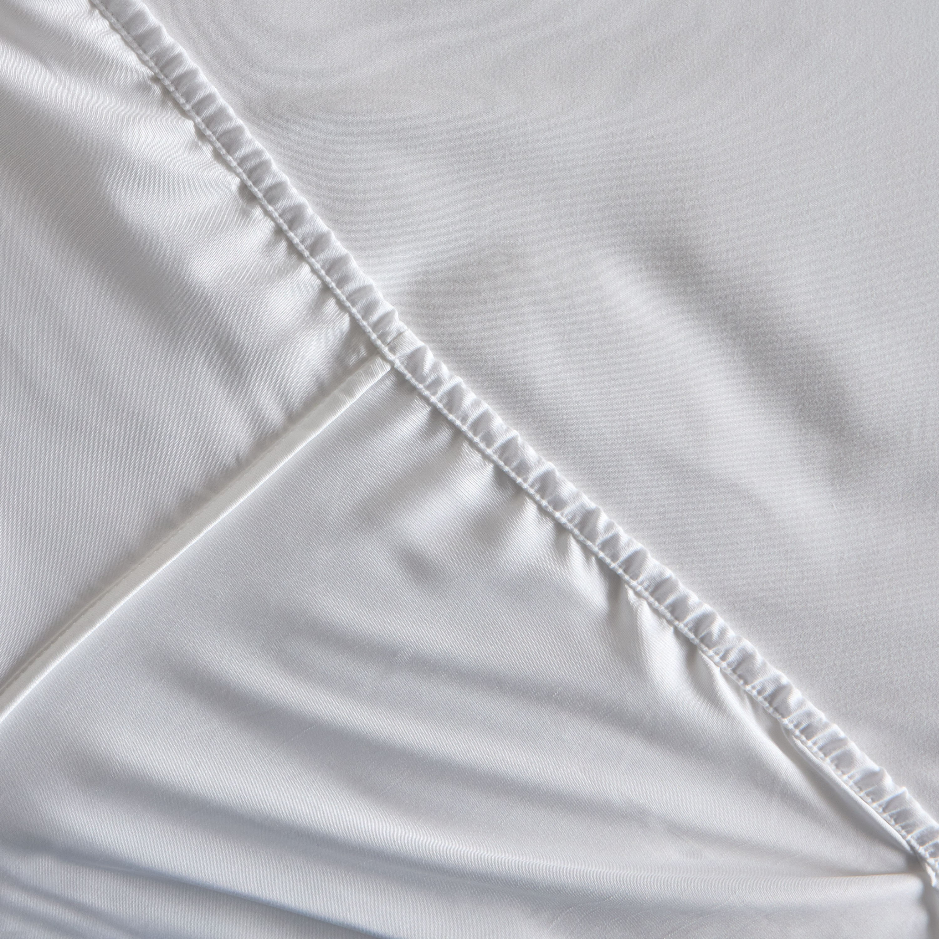 طقم لحاف كينج من الألياف الدقيقة 6 قطع من وايت بليس- 220×240 سم-hbxhomeware-hbxbedroom-image-2