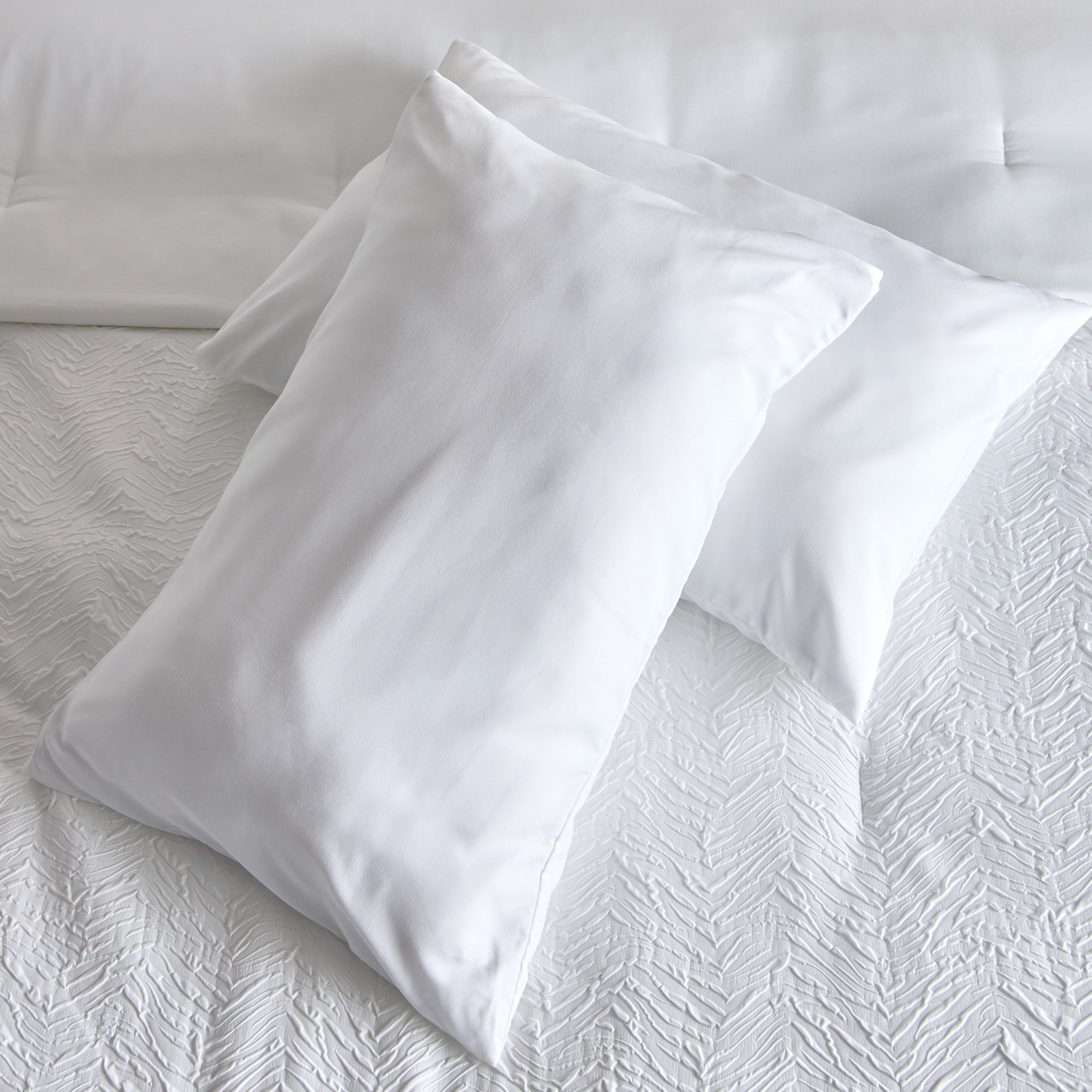طقم لحاف كينج من الألياف الدقيقة 6 قطع من وايت بليس- 220×240 سم-hbxhomeware-hbxbedroom-image-9