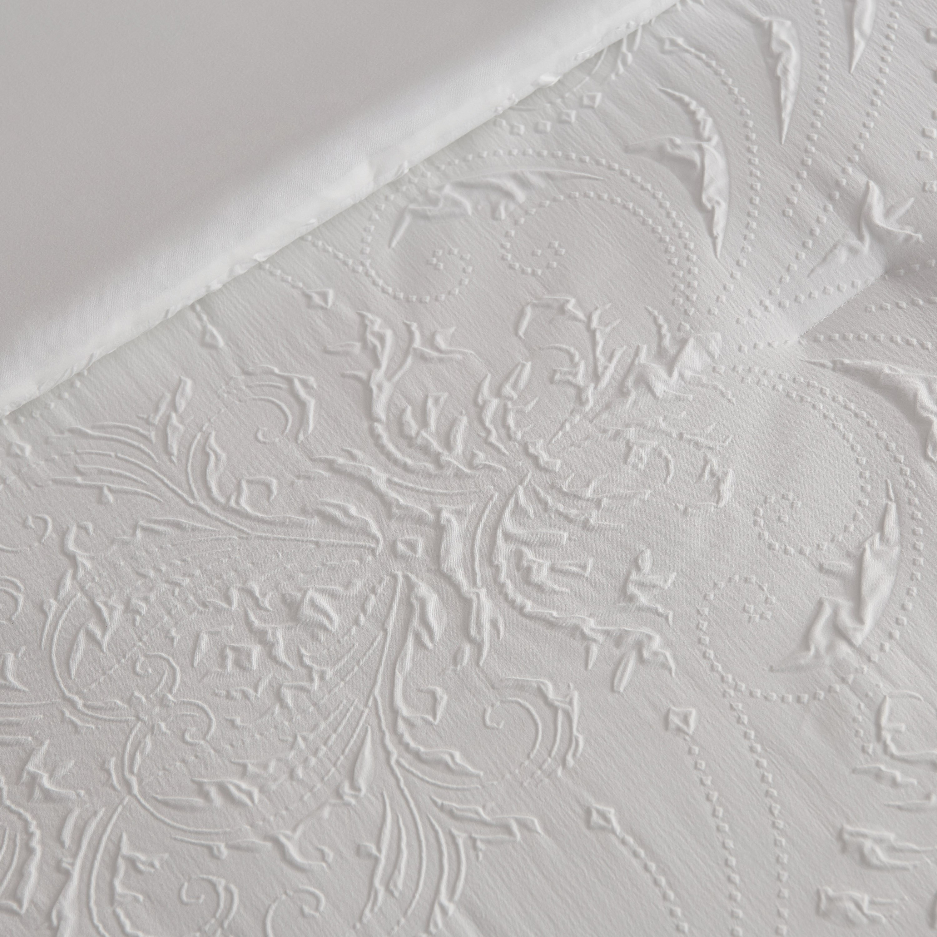 طقم مفروشات كينج من الألياف الدقيقة بنمط كريب 6 قطع من وايت بليس- 220 × 240 سم-hbxhomeware-hbxbedroom-image-5