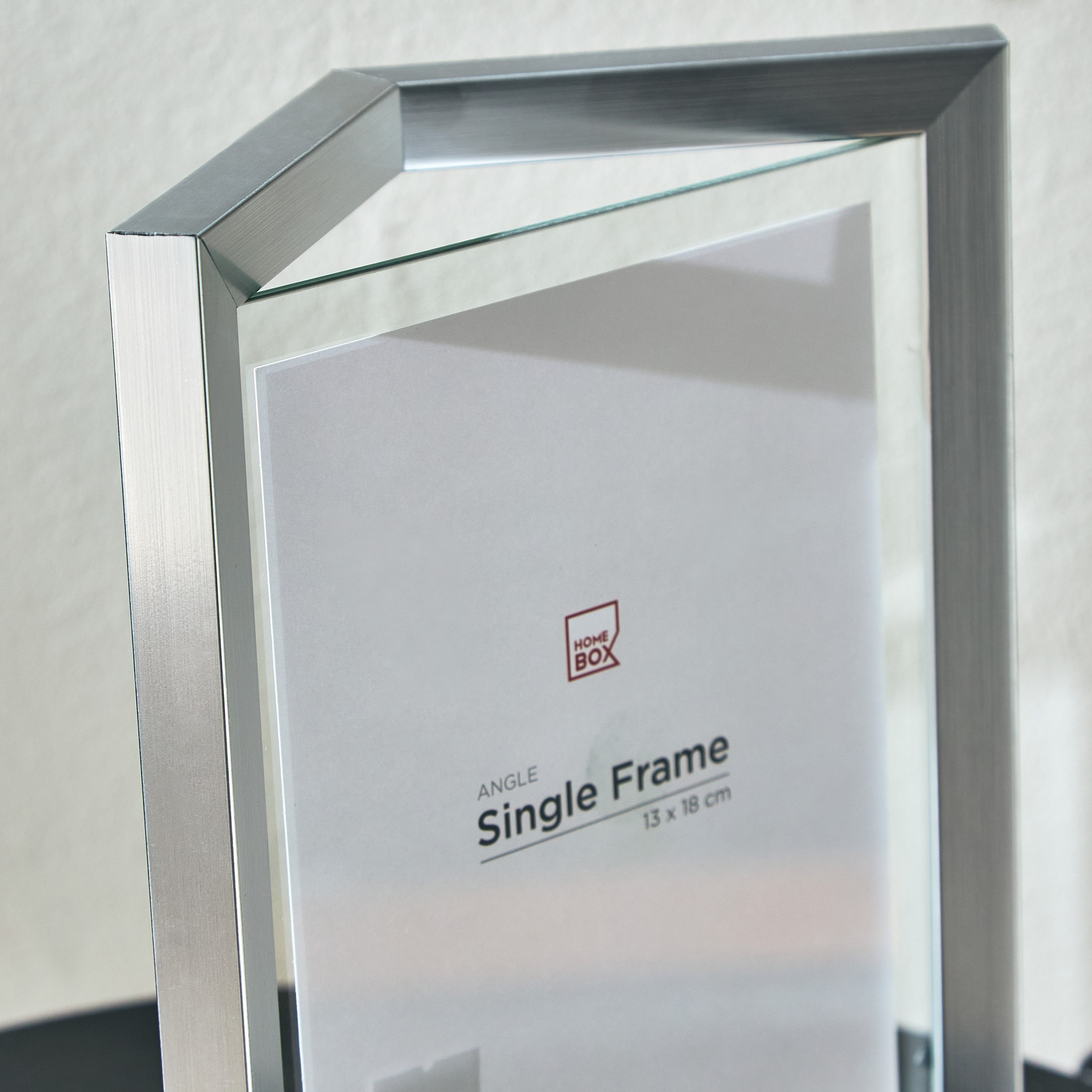 Cyra Angle Single Frame - 5x7 inches-hbxbedroom-decorandaccessories-photoframes-image-4