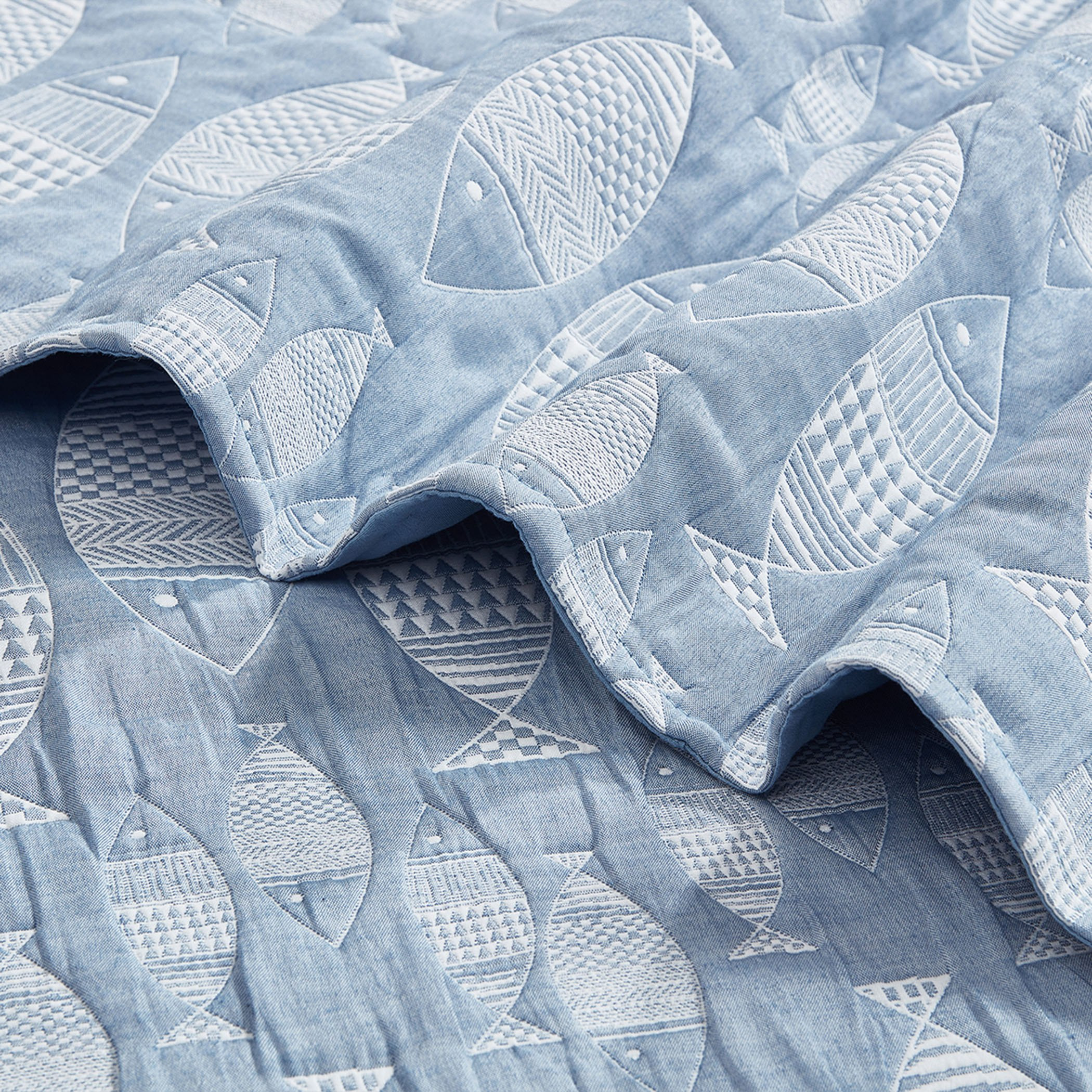 طقم لحاف فردي قطعتين بتصميم أسماك من سي وورلد - 135x220 سم-hbxhomeware-hbxbedroom-image-4