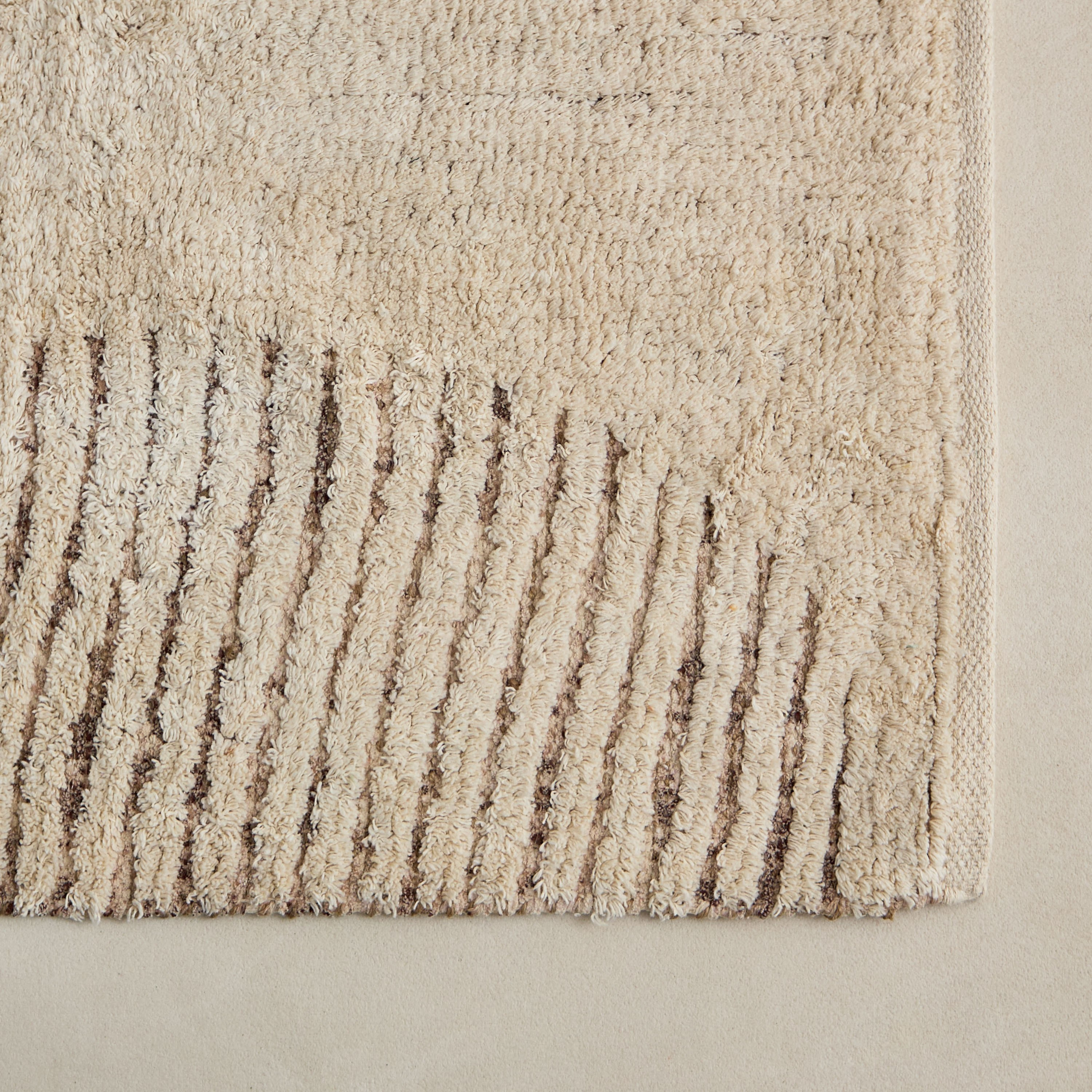 Aizel Bianca Stripe Cotton Dhurrie - 110x160 cm-hbxdecorandfurnishings-floorcoverings-rugs-image-3