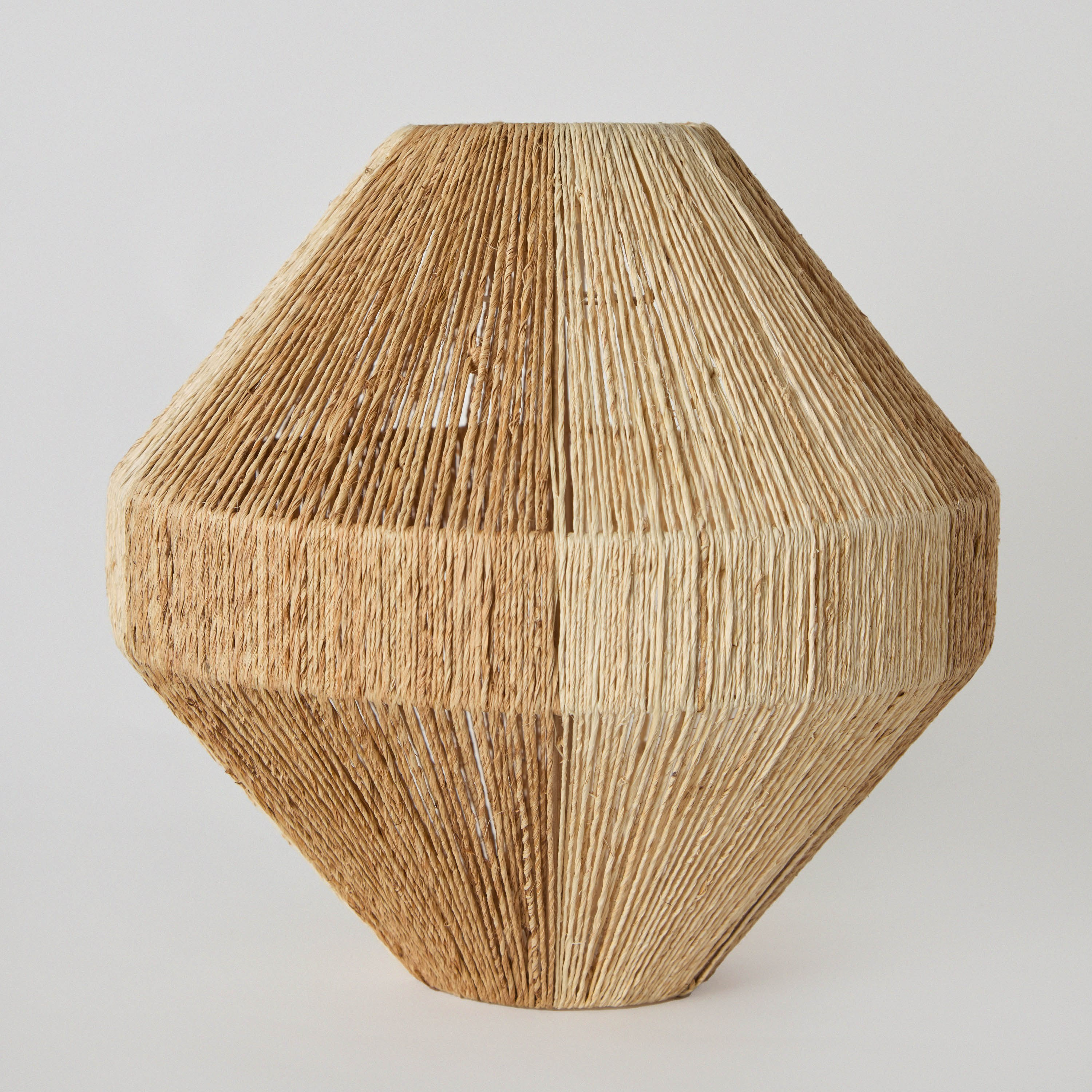 غطاء مصباح من الجوت من بلمونتي - 35×35 سم-hbxhomeware-hbxlivingroom-image-5