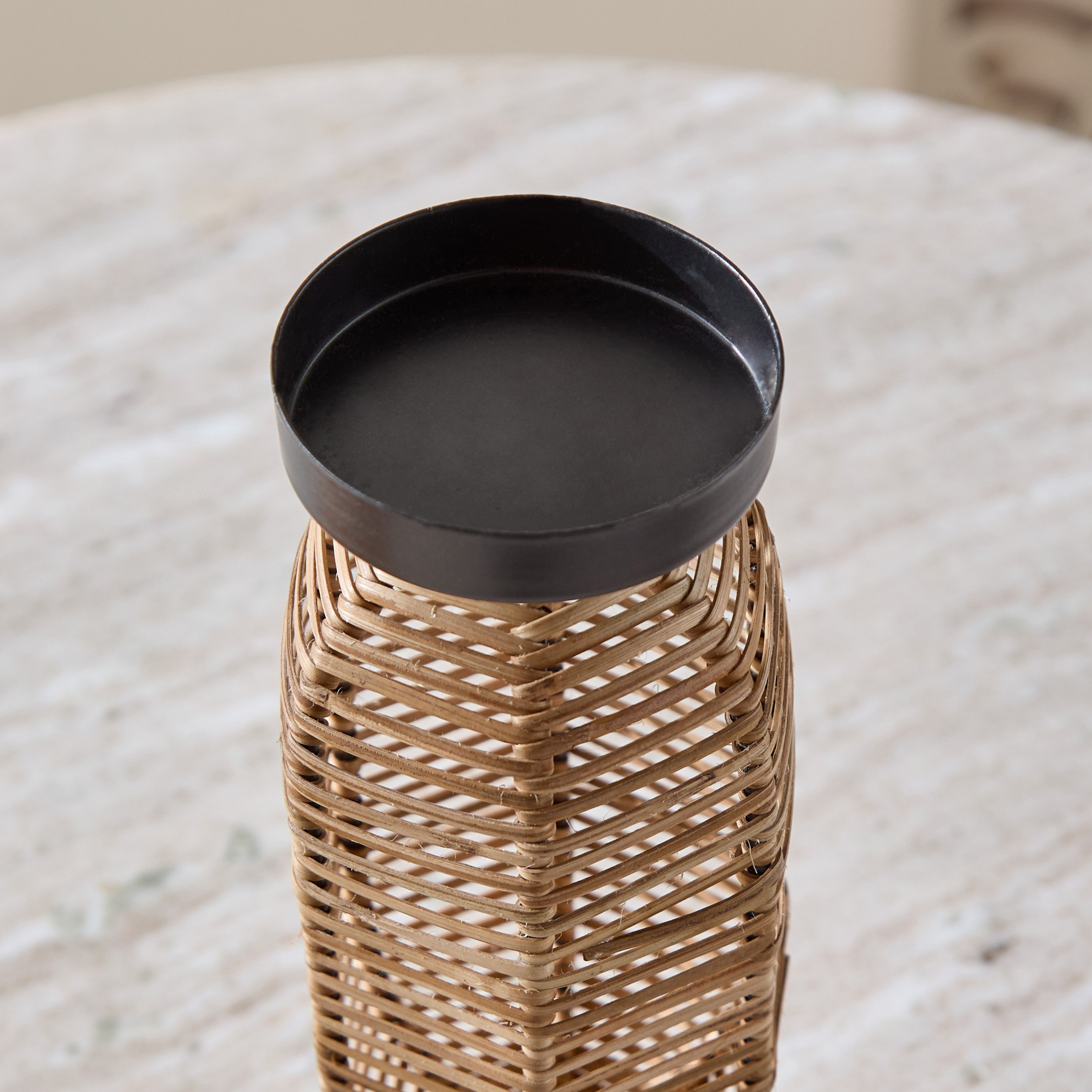 حامل شموع عمودي معدن من درين - 8x8x22.5 سم-hbxlivingroom-decorandaccessories-candleholders-image-3