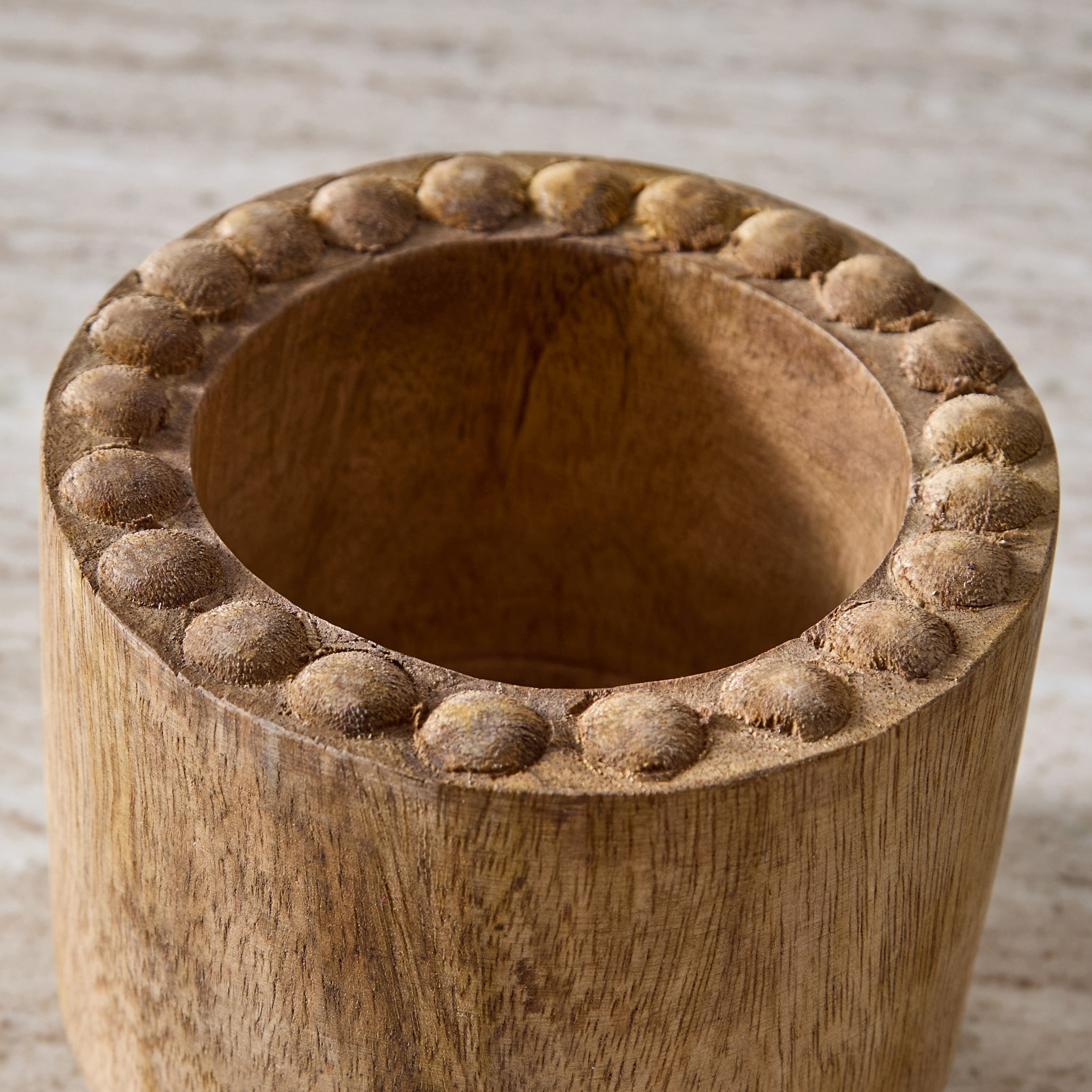 وعاء مستدير خشب بزينة خرز من وينز - 12x12x11 سم-hbxdecorandfurnishings-homeaccessories-bowls-image-3