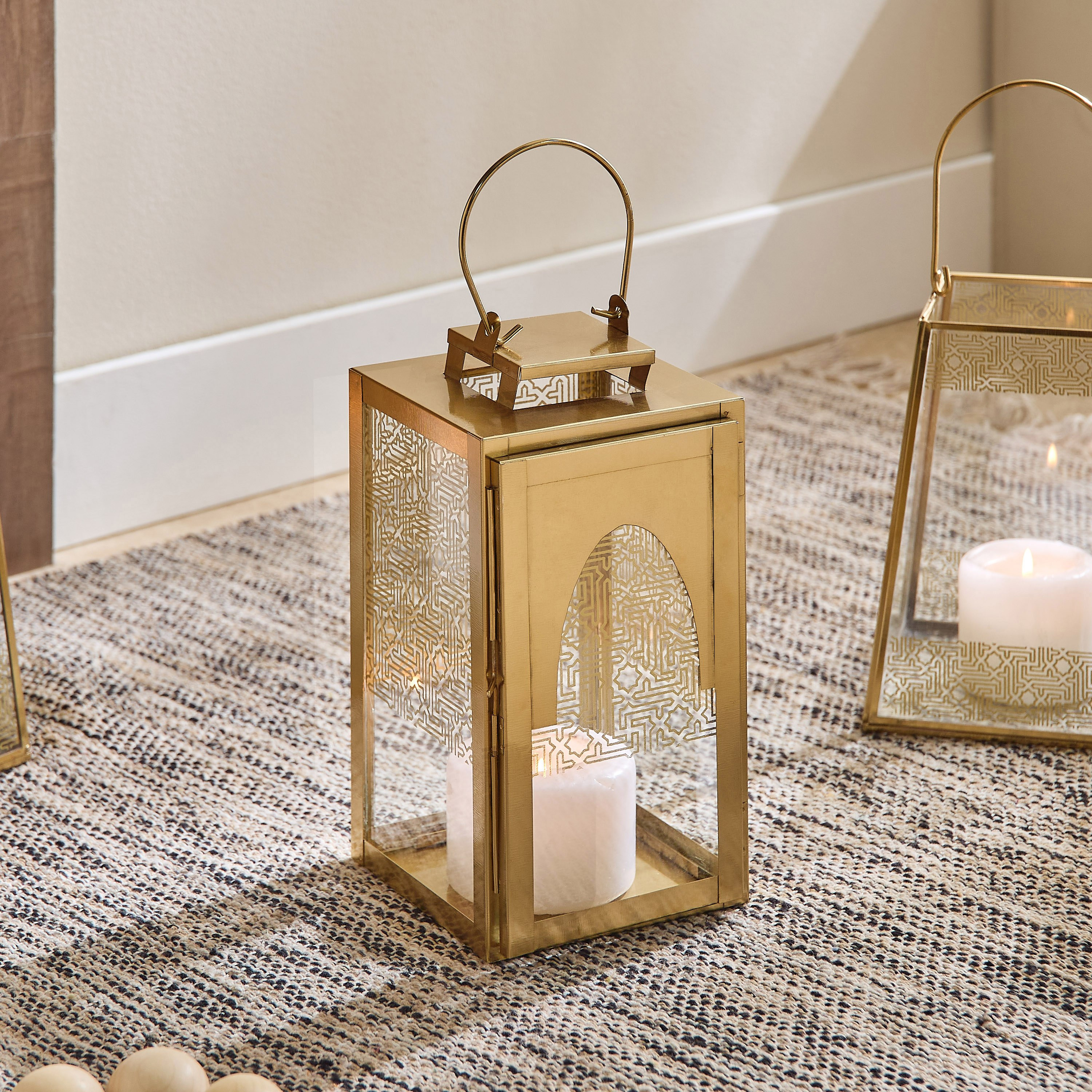 Skyline Mirage Metal Lantern - 13x13x25 cm-hbxdecorandfurnishings-homeaccessories-lanterns-image-1