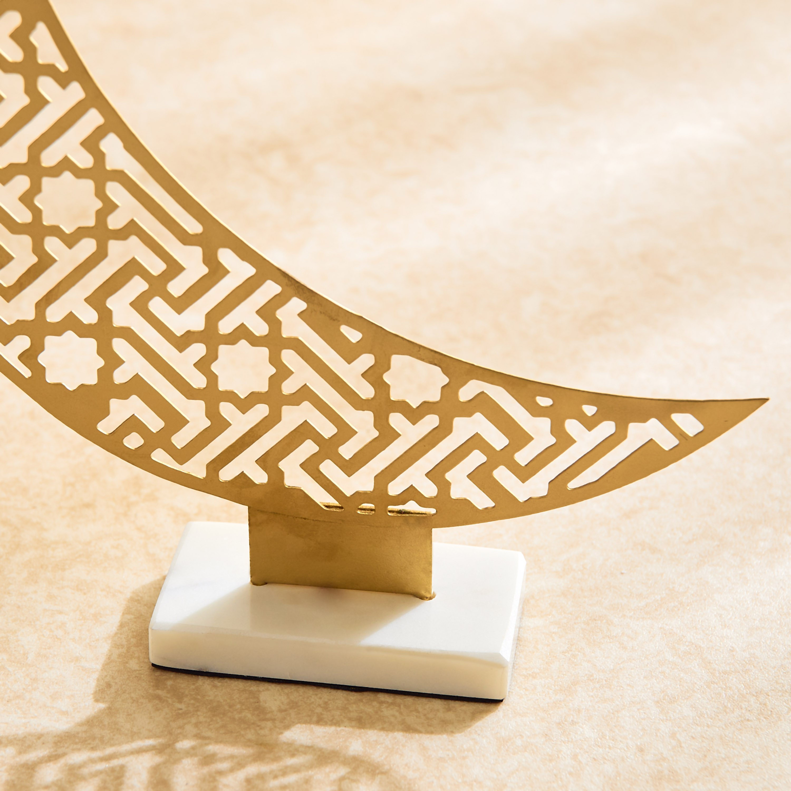 تمثال هلال ميتاليك مع قاعدة رخام ميراج من سكايلاين - 10x30 سم-hbxhomeware-homedecor-figurinesandornaments-image-2