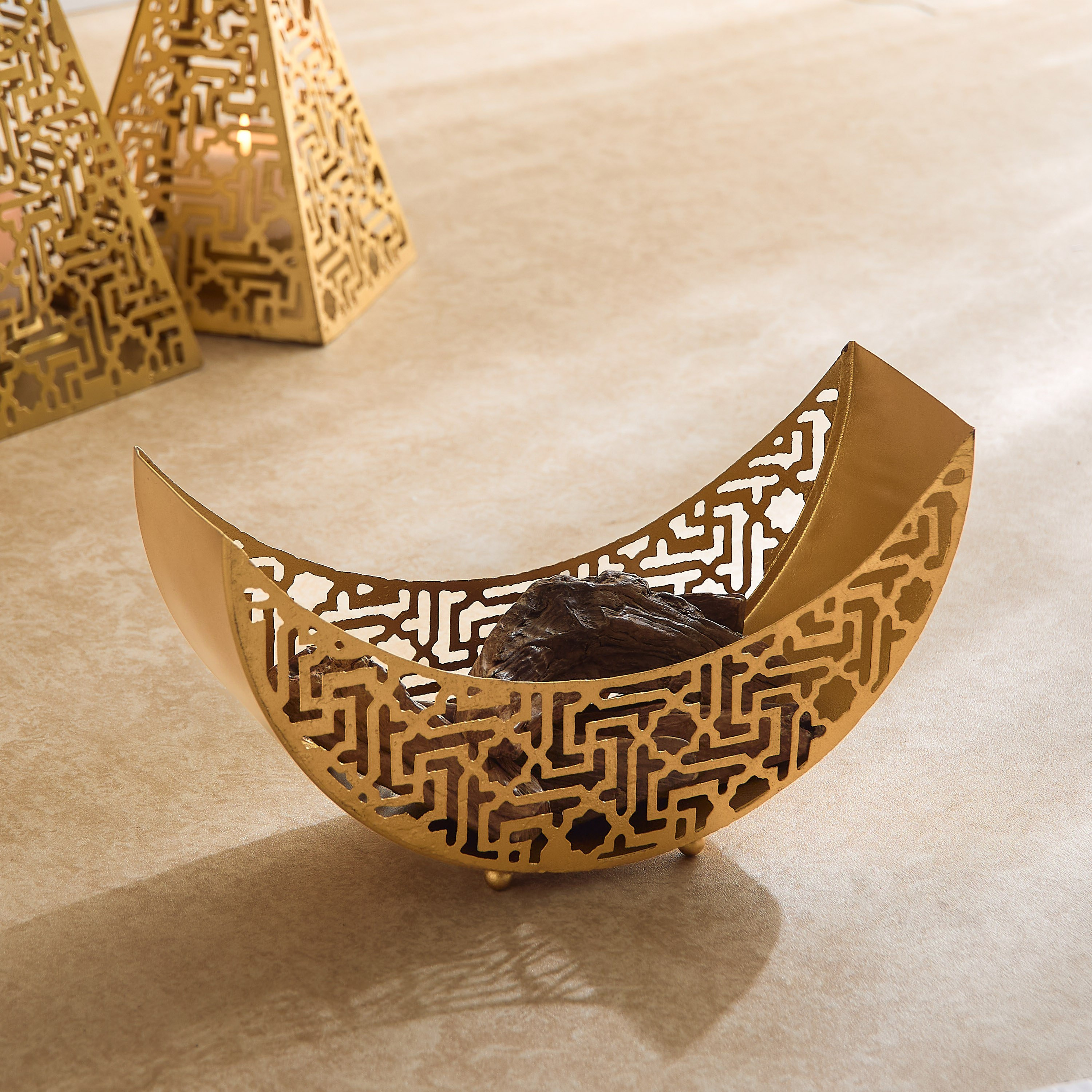 طبق وعاء على شكل قمر ميتال ميراج من سكايلاين - 30x10x10 سم-hbxdecorandfurnishings-homeaccessories-bowls-image-1
