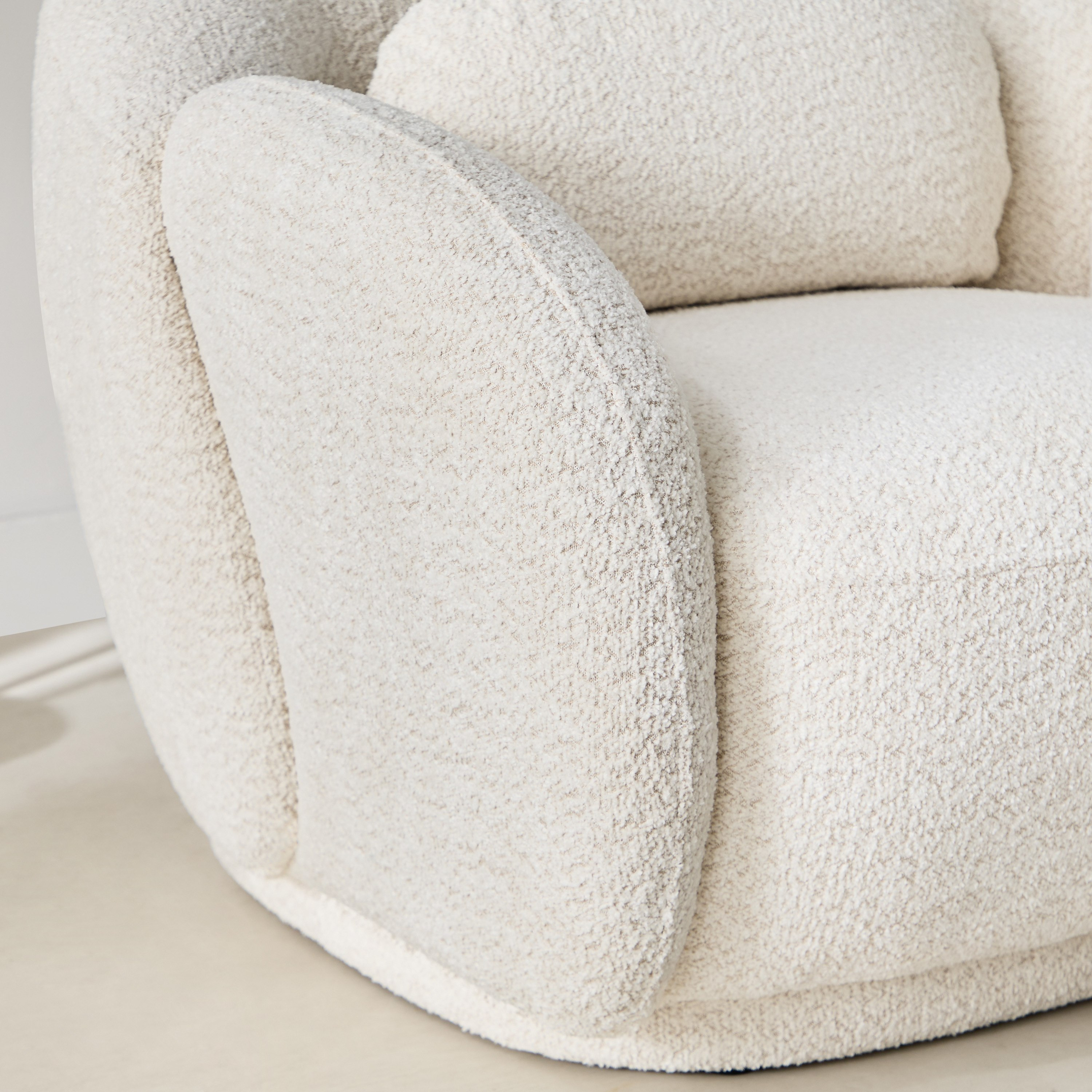 كنبة قماش بمساند ذراعين مع وسادة من ميلفي-hbxlivingroom-sofasandarmchairs-sofas-image-7