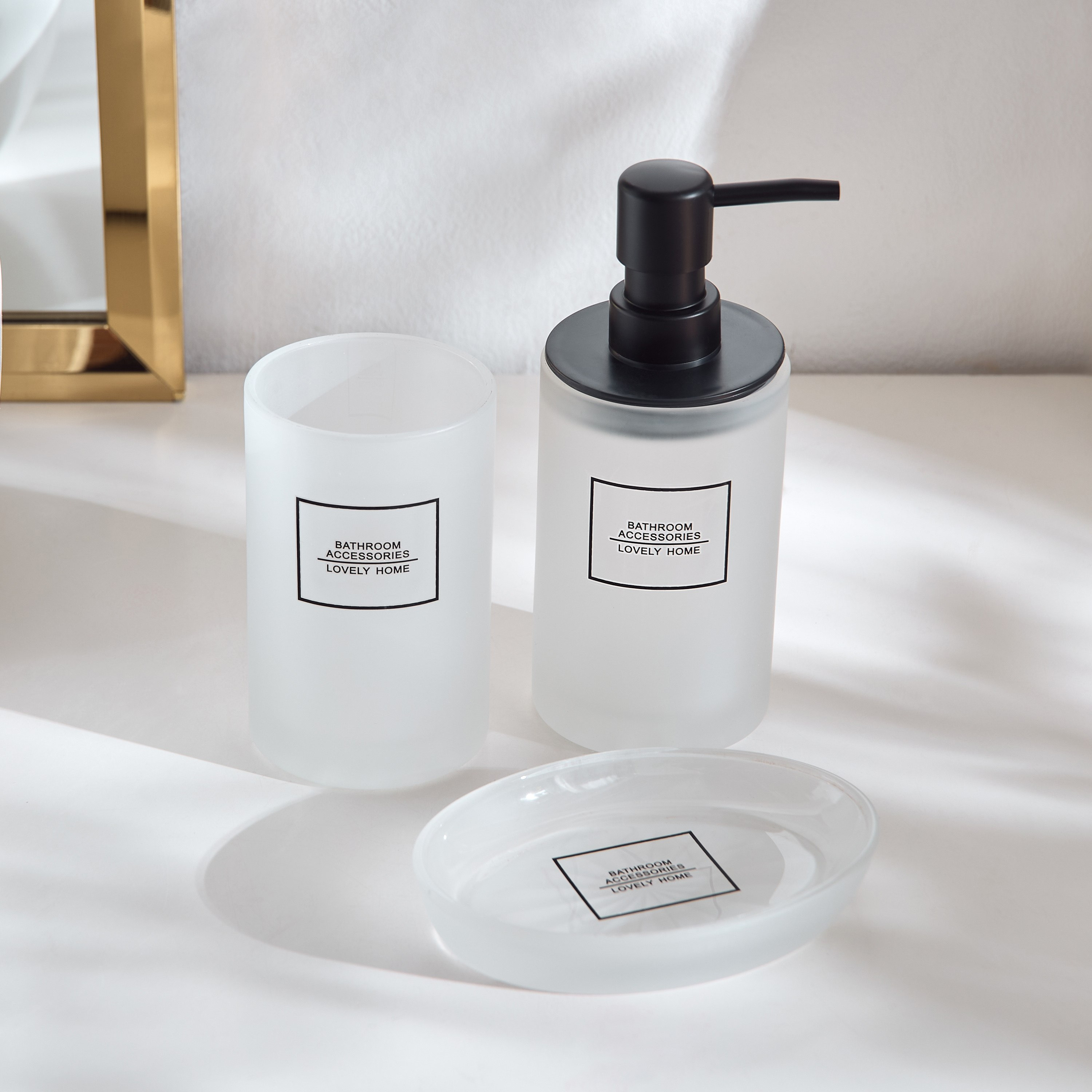 طقم اكسسوارات حمام زجاج معتم 3 قطع من كاسا-PROMO_HB_AE_B1G1_250925-image-1