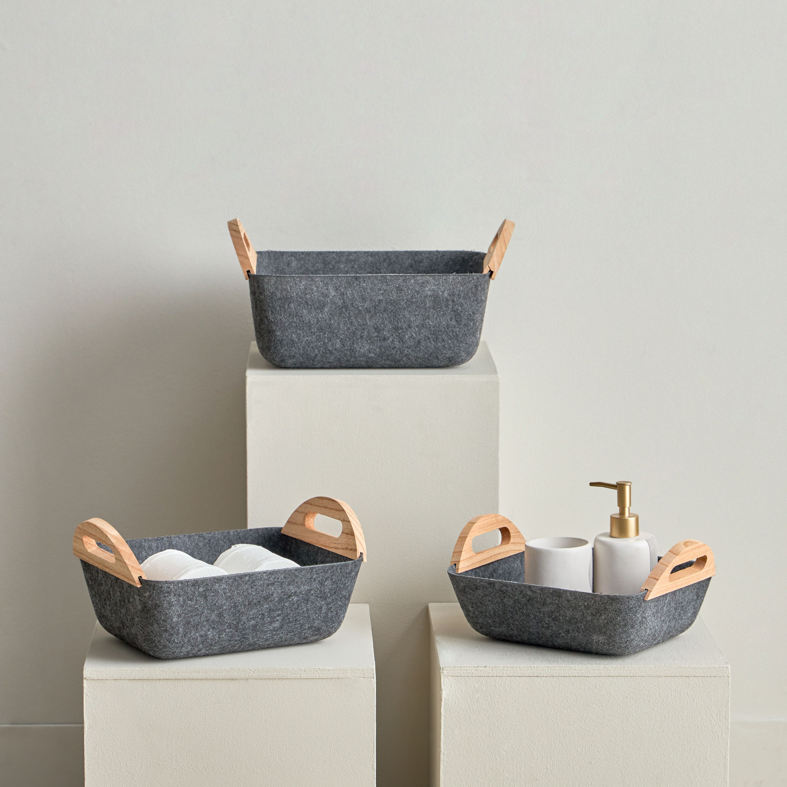 Geben Felt Basket with Wooden Handle - Set of 3-hbxbedroom-bedroomaccessories-bedroomstorage-image-1