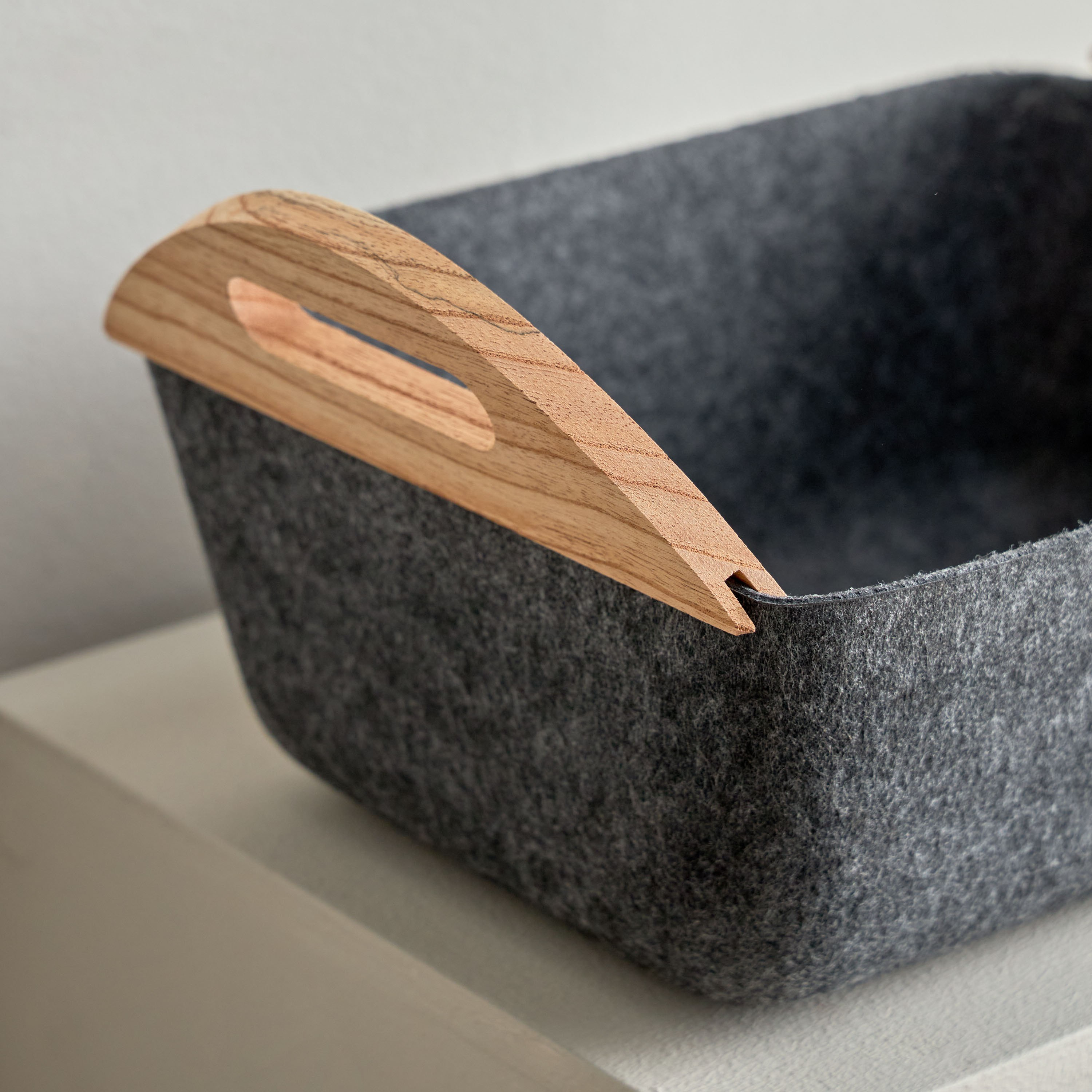 Geben Felt Basket with Wooden Handle - Set of 3-hbxbedroom-bedroomaccessories-bedroomstorage-image-3