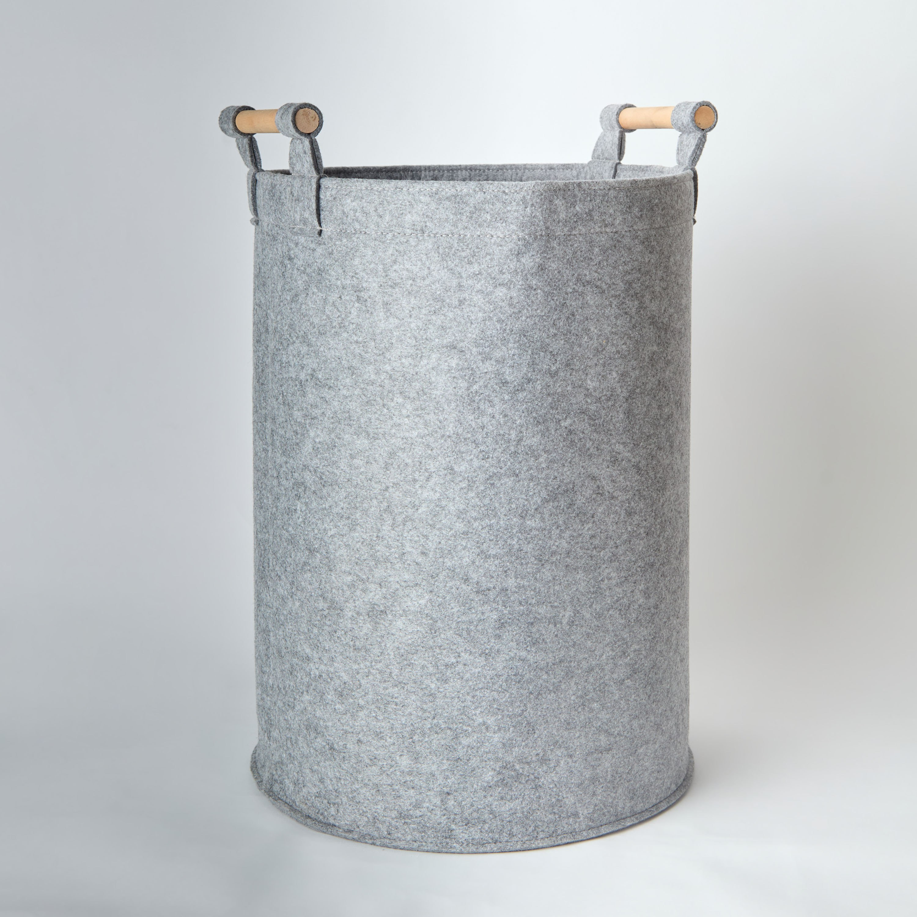 طقم سلّة غسيل لباد بمقبض خشبي 3 قطع من فيونا-hbxbathroom-bathroomstorage-laundryhampers-image-6