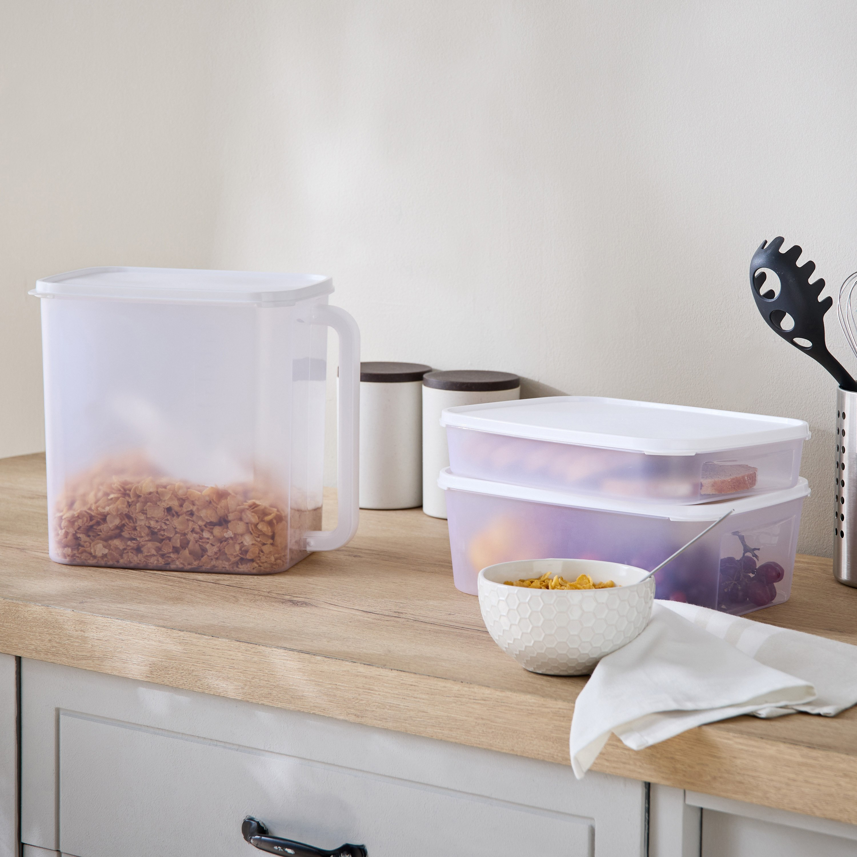 Spectra Flat Food Storage Container - 5 L-hbxhomeware-hbxkitchen-image-5
