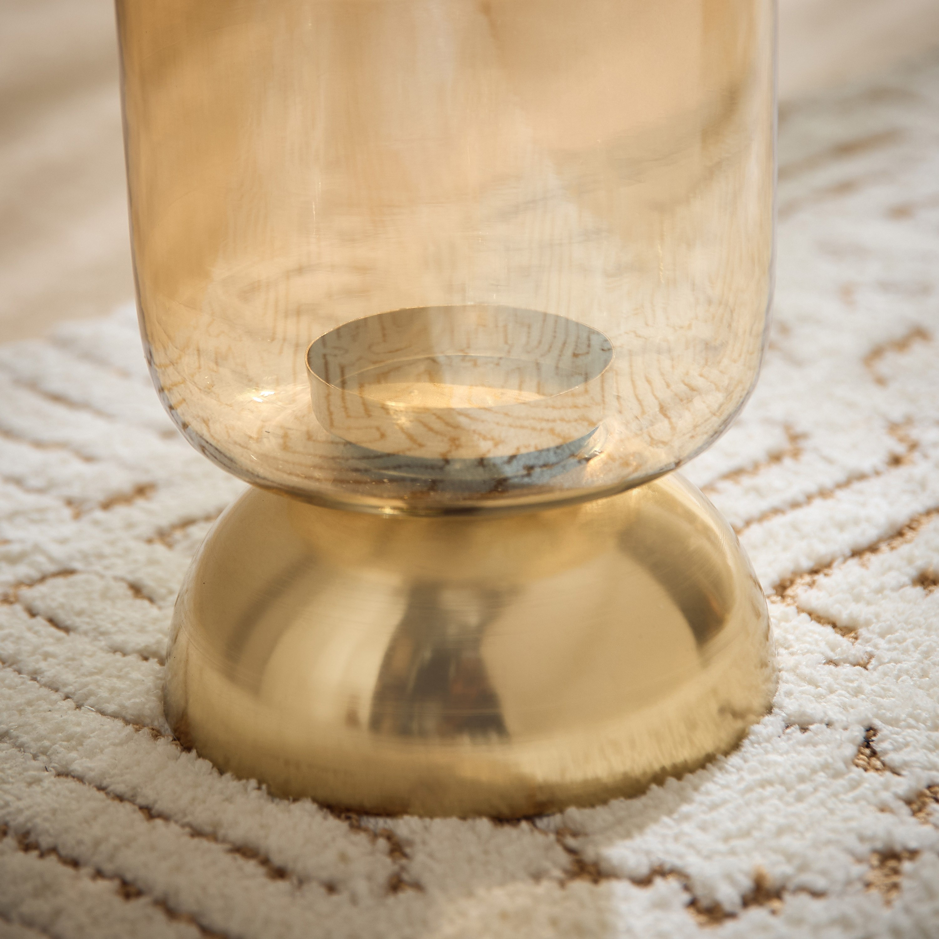 حامل شموع زجاج لامع بقاعدة معدنية من أكورد - 15x15x27 سم-hbxlivingroom-decorandaccessories-candleholders-image-3