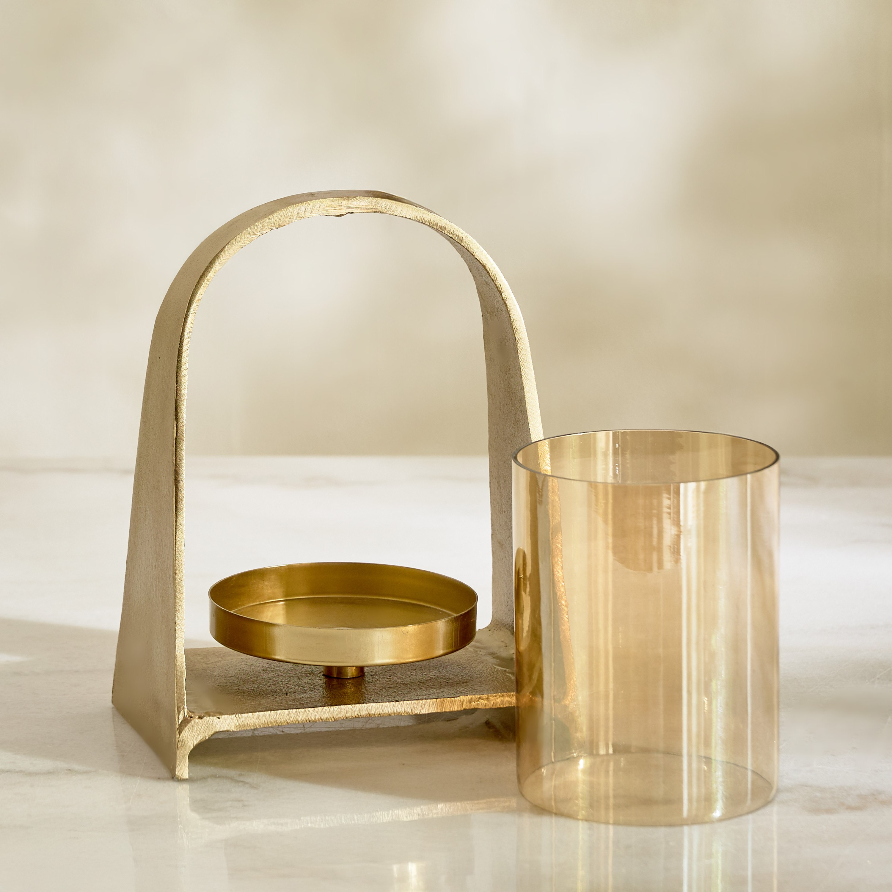 حامل شموع فانوس ألومنيوم بزجاج لامع من أكورد - 16x11.5x22 سم-hbxlivingroom-decorandaccessories-candleholders-image-7
