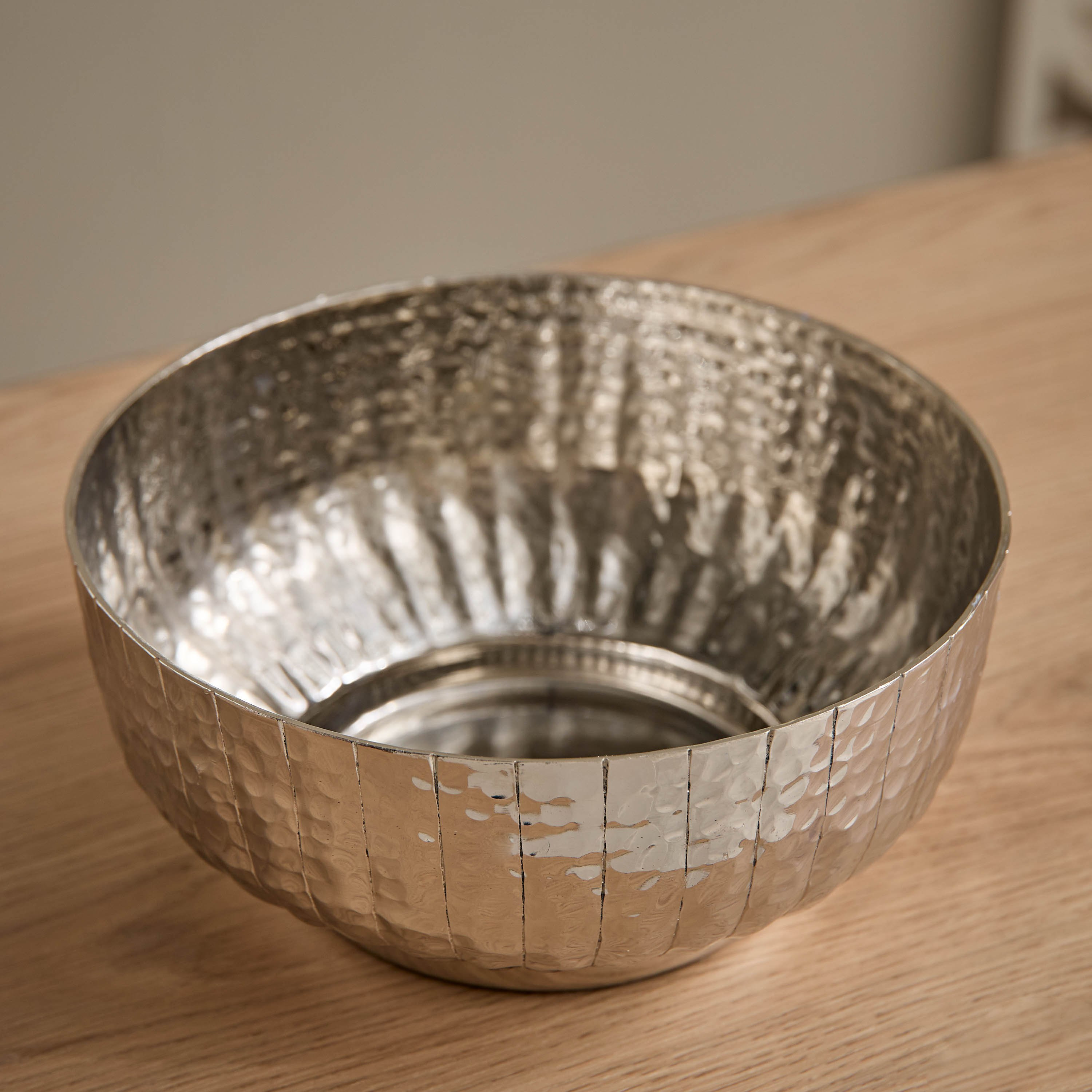 وعاء دائري مضلع لامعألومنيوم من أوسي - 20 × 20 × 9 سم-hbxdecorandfurnishings-homeaccessories-bowls-image-2