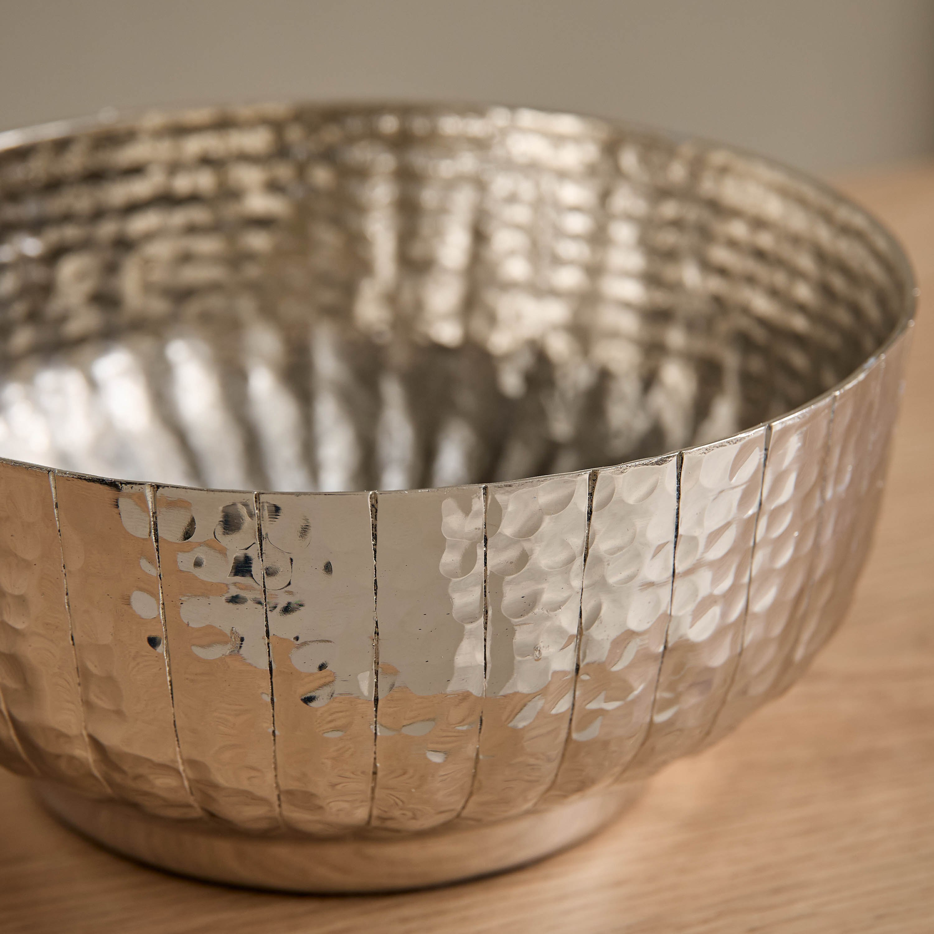 وعاء دائري مضلع لامعألومنيوم من أوسي - 20 × 20 × 9 سم-hbxdecorandfurnishings-homeaccessories-bowls-image-3