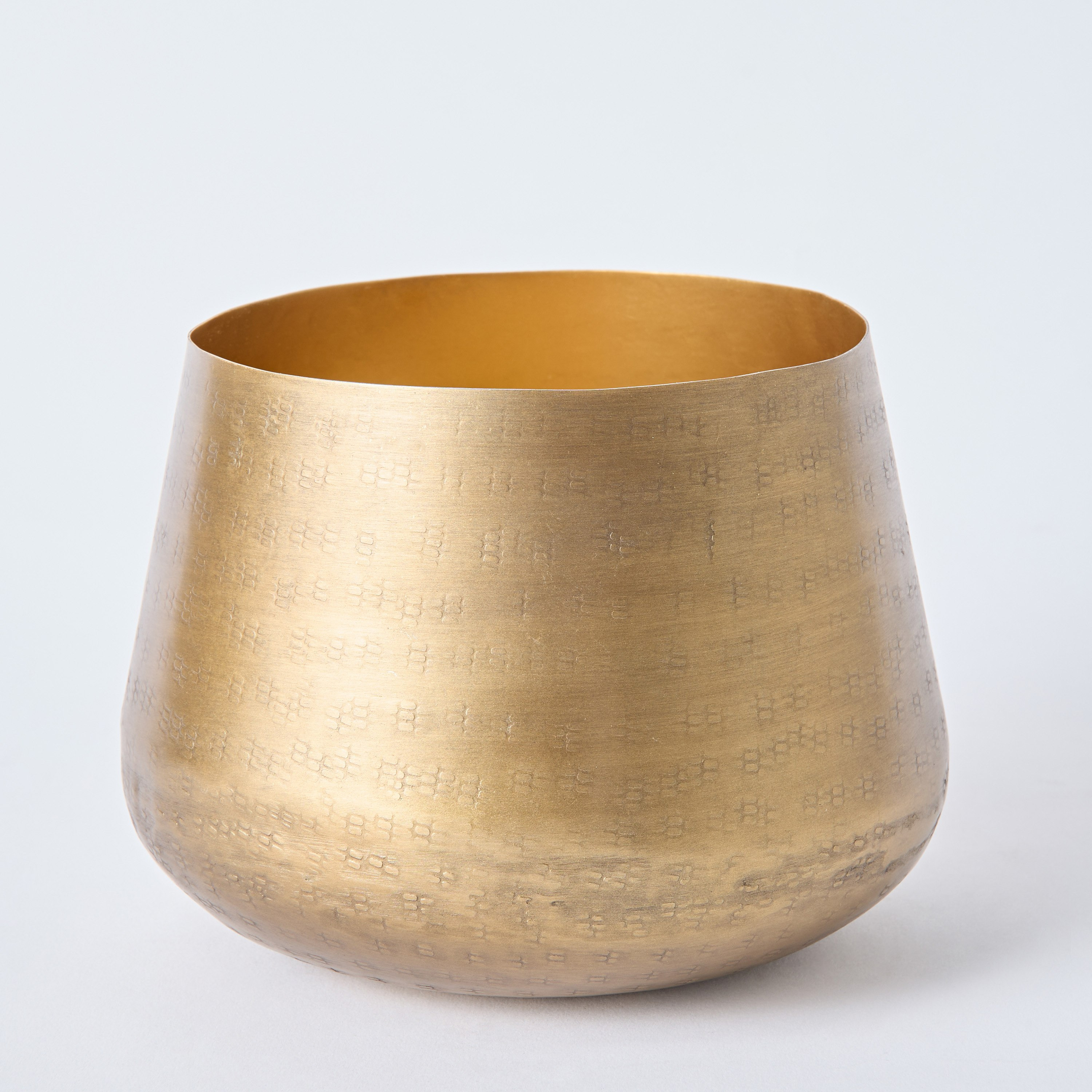 أصيص معدني مستدير مطروق من أريزونا - 19.5×19.5×14.5 سم-hbxlivingroom-decorandaccessories-plantersandurns-image-5