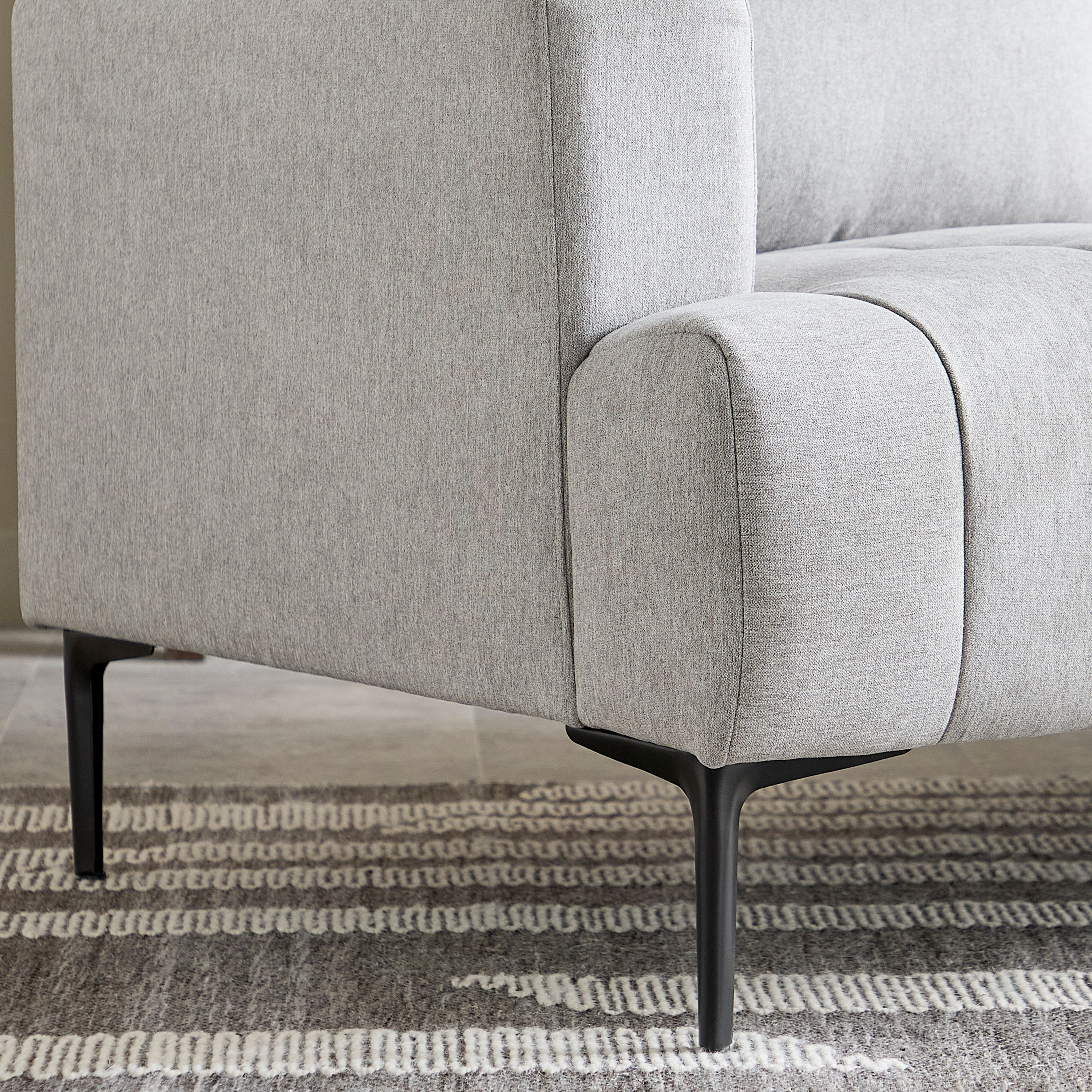 كنبة قماش بمقعدين من سكوت-hbxlivingroom-sofasandarmchairs-sofas-image-7