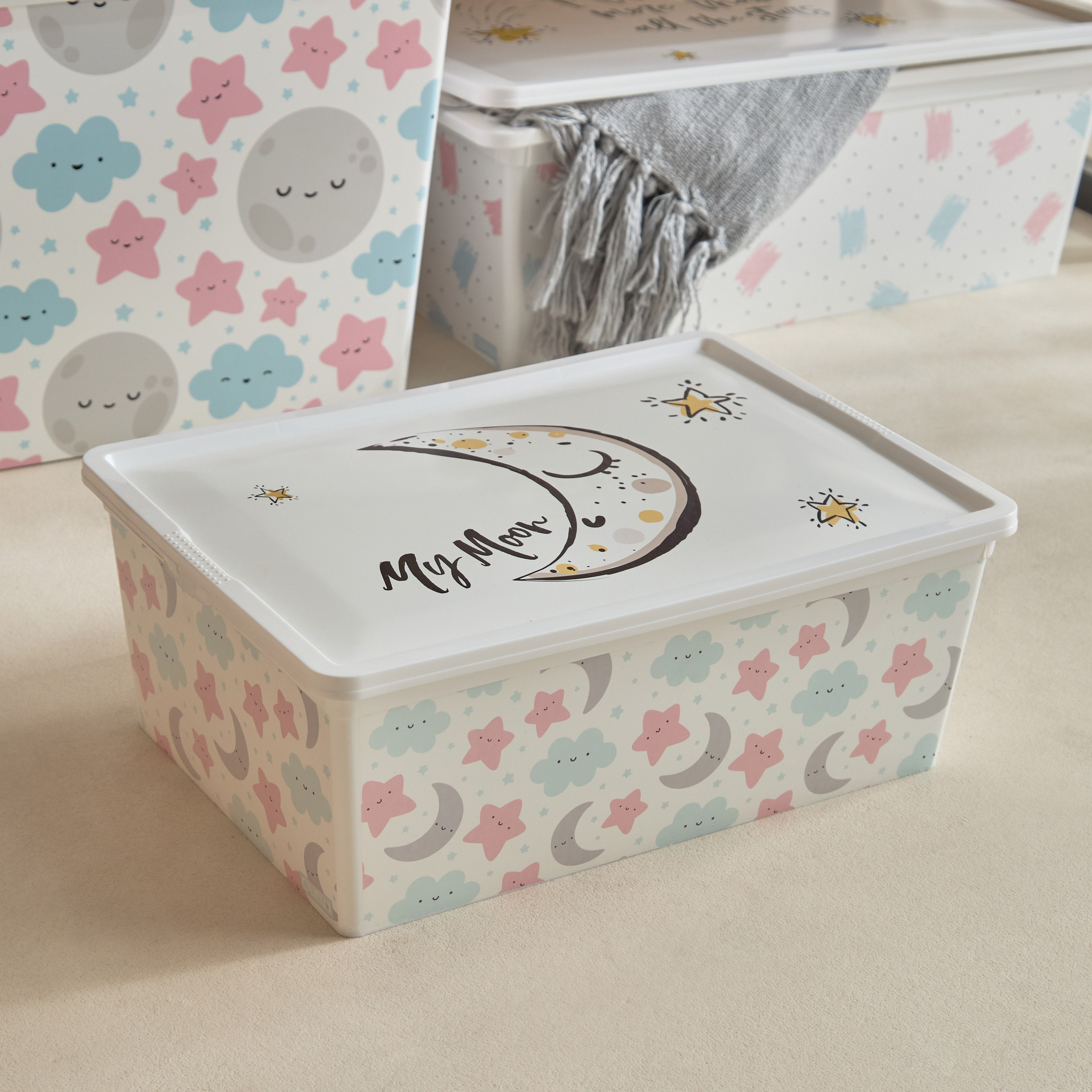صندوق بطبعات تريند من أدفنشرر - 37x26x14 لتر-hbxkidsandyouth-bathandlaundry-bathroomaccessories-image-1