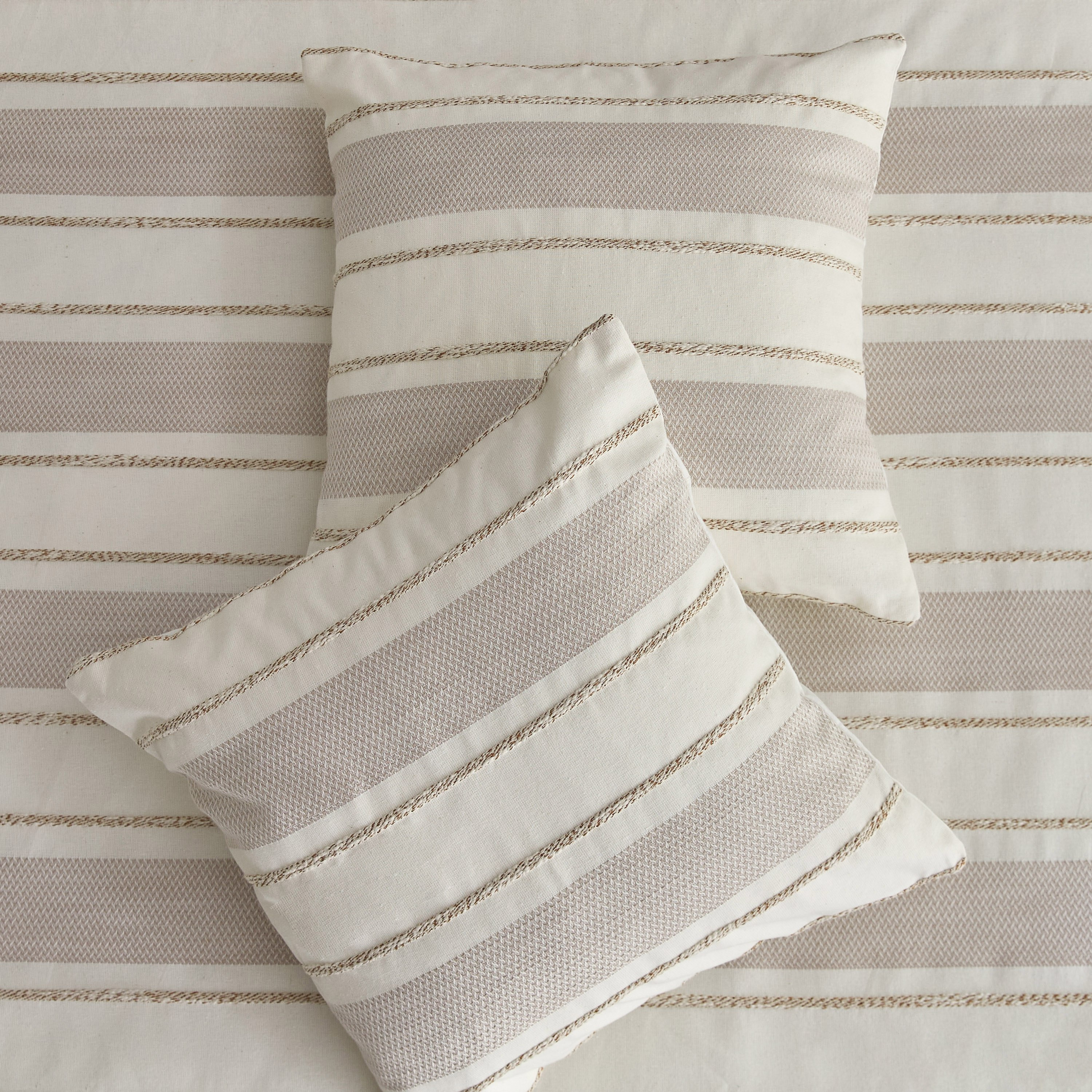 طقم لحاف كينج منسوج 5 قطع من وييف إليجانس - 220x240 سم-hbxhomeware-hbxbedroom-image-7
