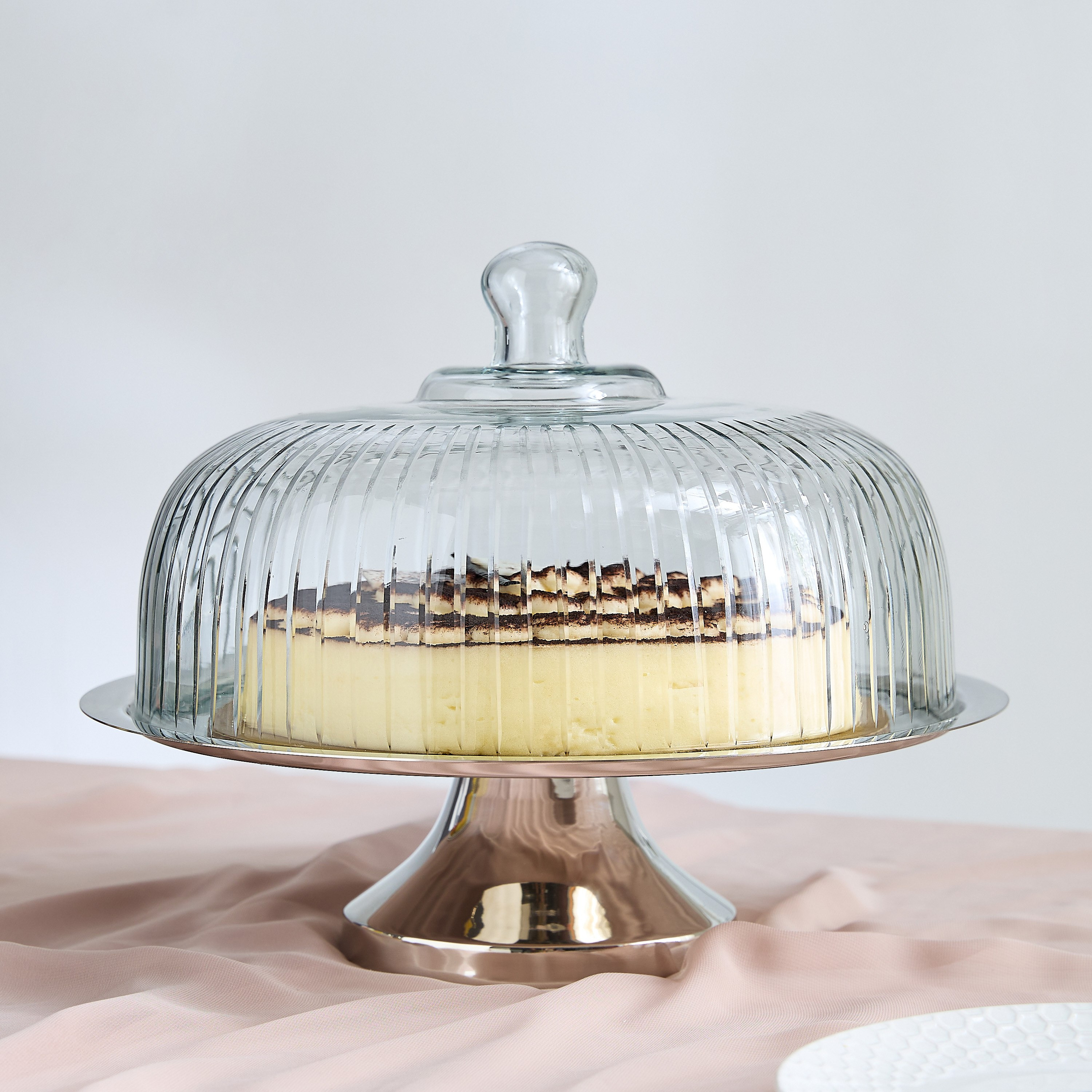 حامل كيك مع قبة زجاج من أورينتال-hbxdecorandfurnishings-tabletop-serveware-image-1