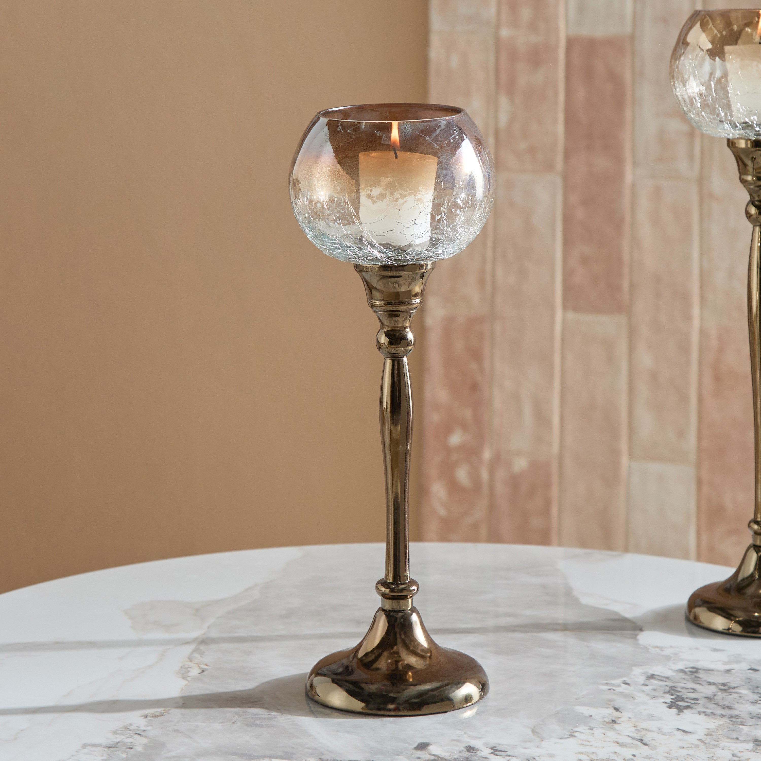 حامل شموع زجاجي نصف متشقق بقاعدة فولاذية من جبهة - 12x12x30 سم-hbxlivingroom-decorandaccessories-candleholders-image-1