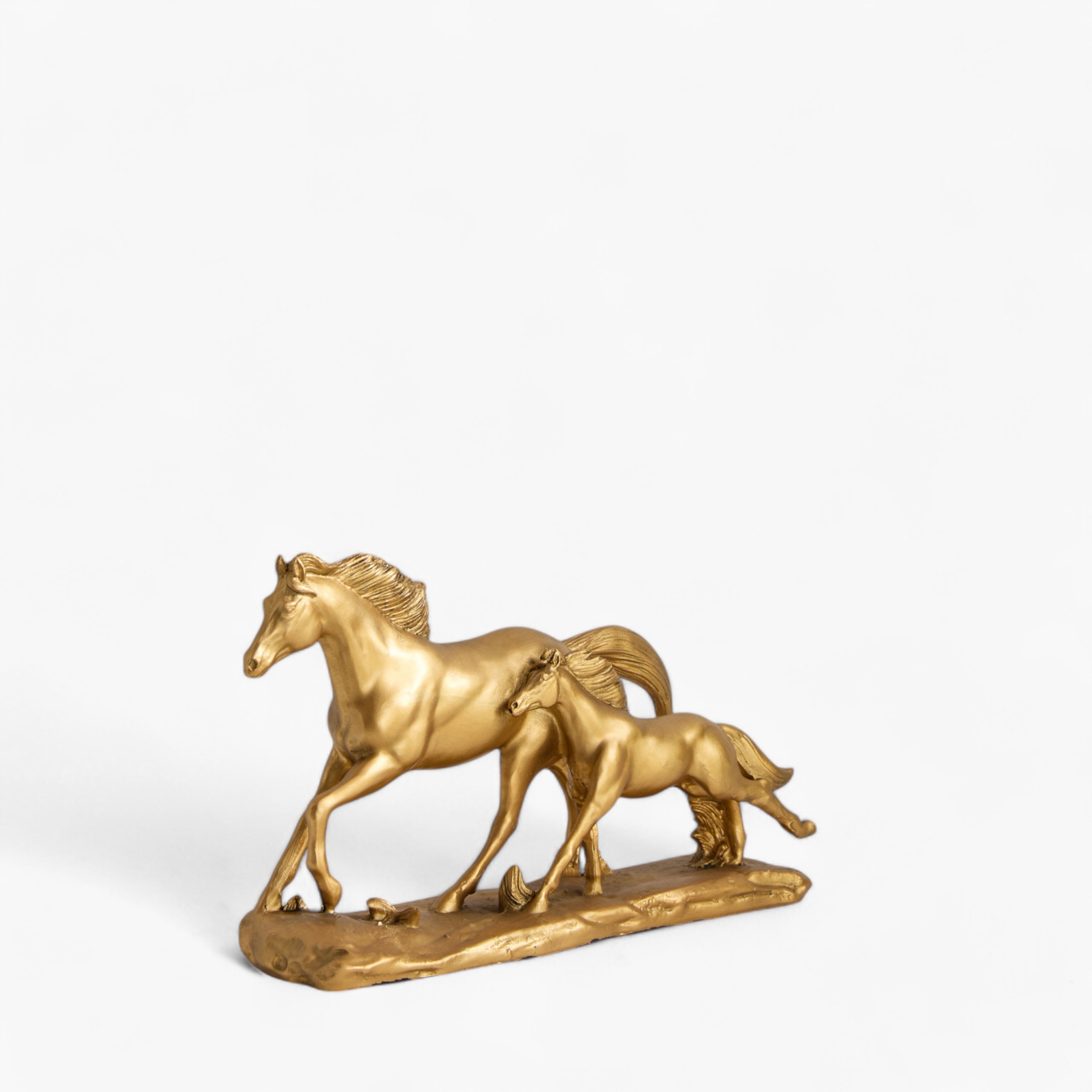 تمثال أحصنة لأم وطفلها بوليريسين من دينما - 27.3x8x16.3 سم-hbxhomeware-homedecor-figurinesandornaments-image-5