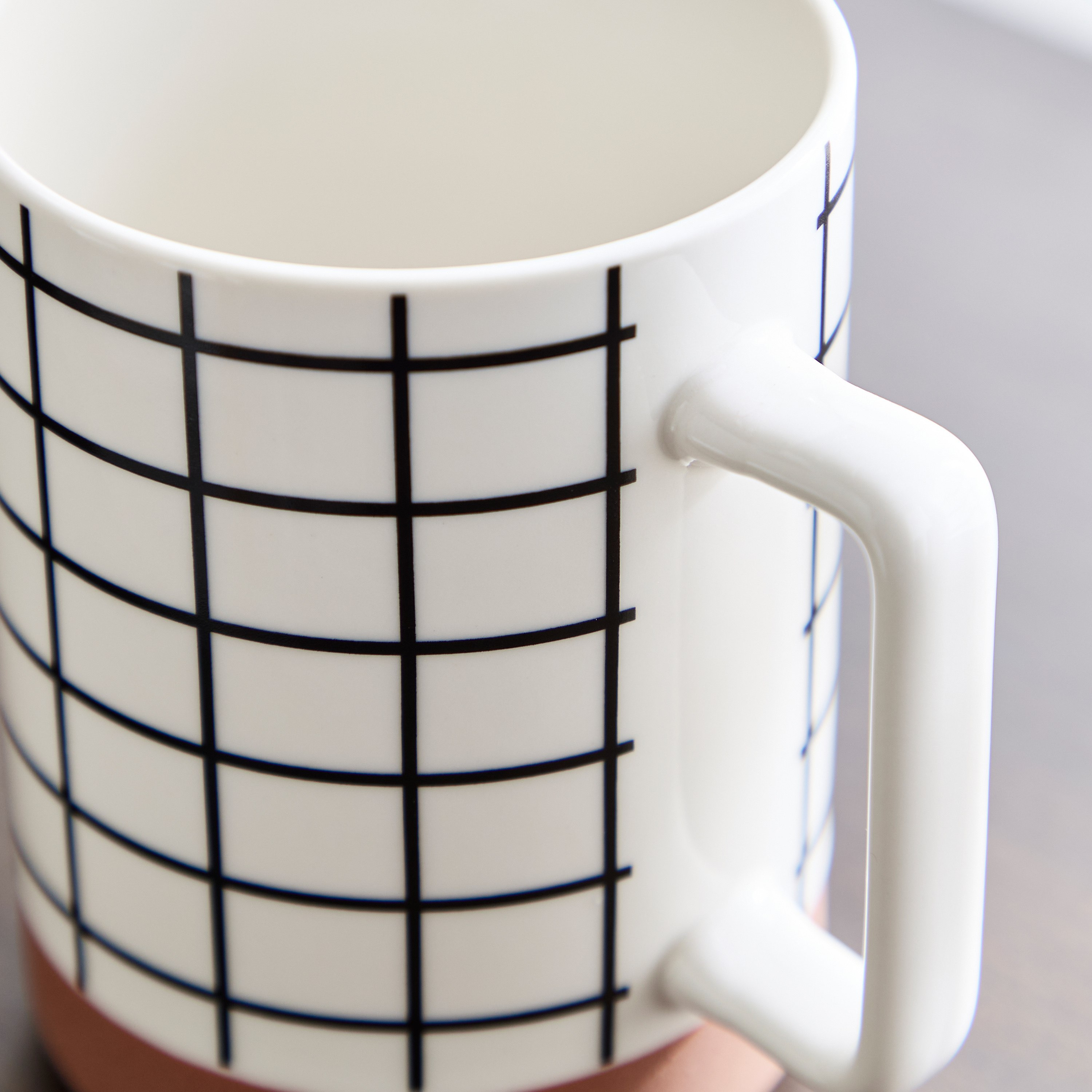 مج مربعات بقاعدة من تريندي - 400 مل-hbxhomeware-diningandtabletop-coffeeandteasets-image-3