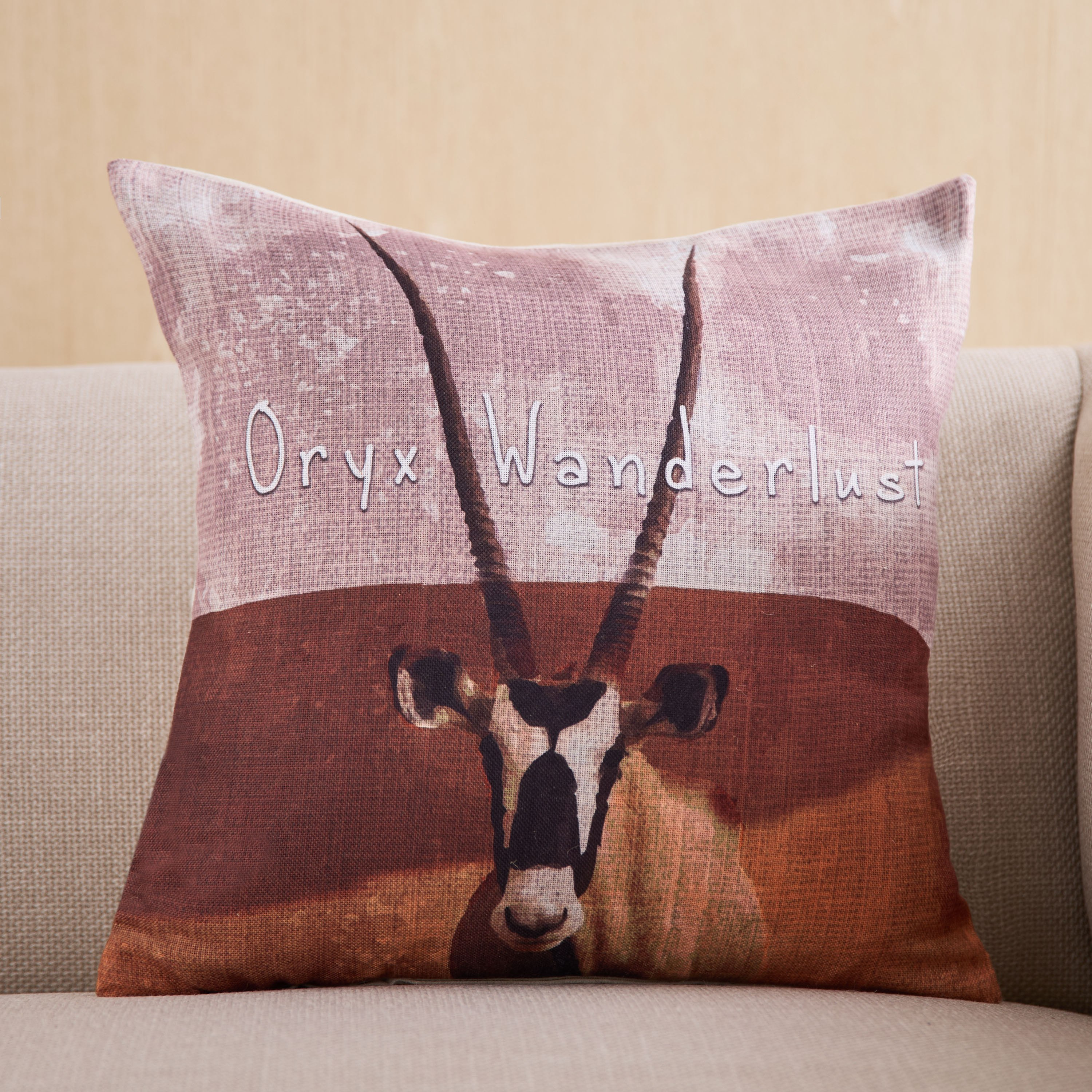 غطاء وسادة بطبعات رقمية للمها من ديزيرت لايف - 45×45 سم-hbxhomeware-cushionsandcovers-cushioncovers-image-1