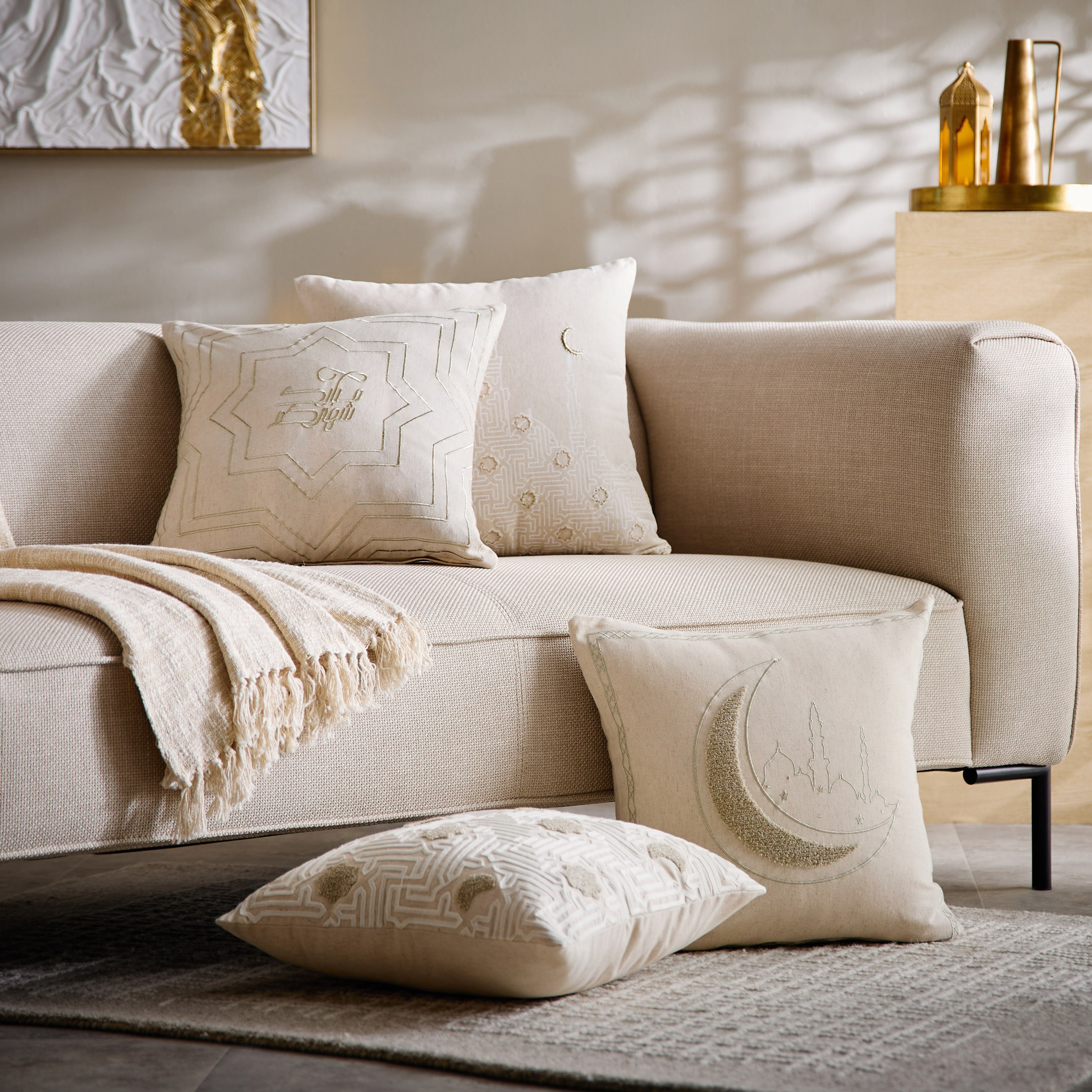 وسادة محشوة بطبعات خادي من سكاي لاين ميراج - 45×45 سم-hbxlivingroom-furnishings-cushionsandcovers-filledcushions-image-4