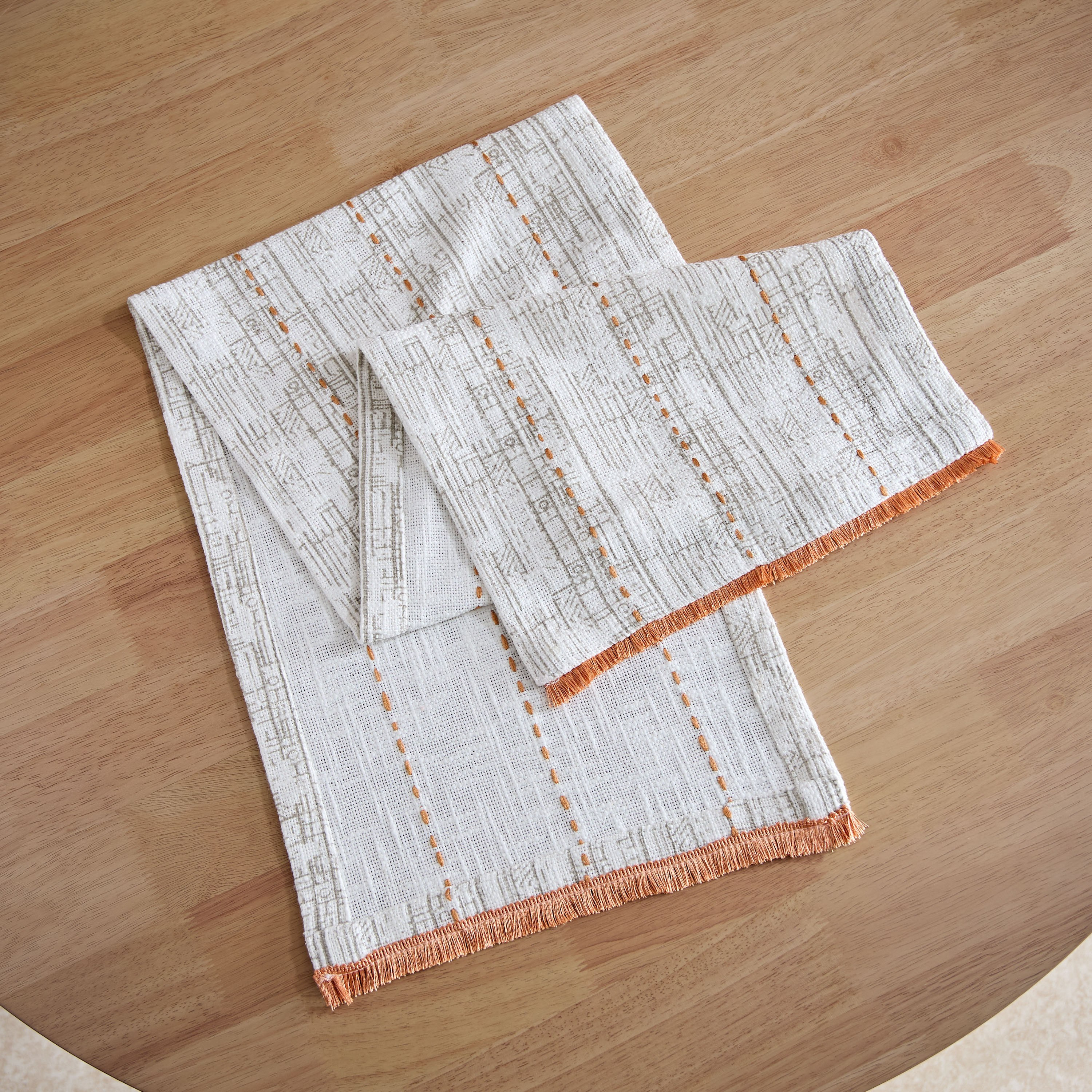 مفرش لوكس من نوماديك - 33x120 سم-hbxdecorandfurnishings-homefurnishings-tablelinens-image-2