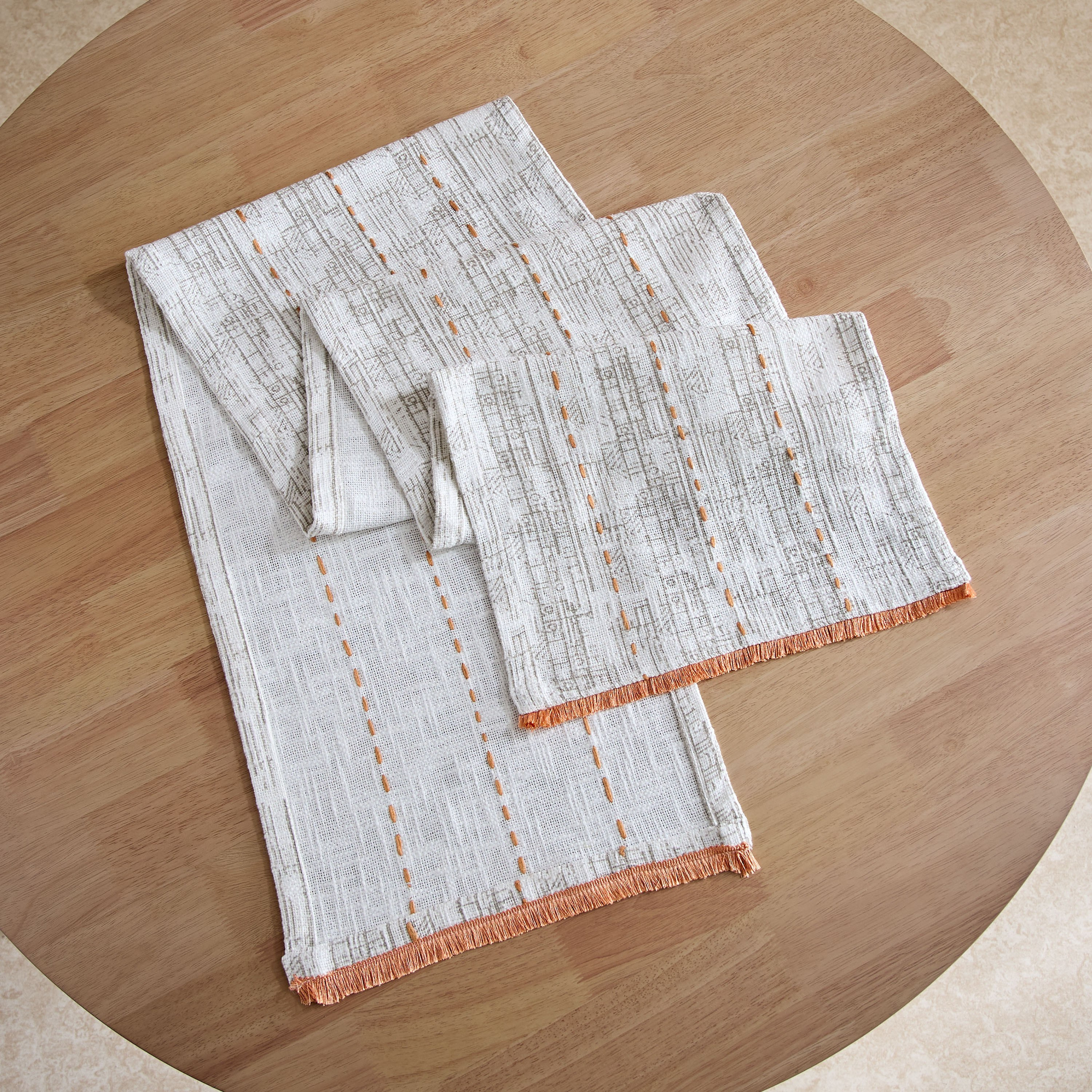 مفرش لوكس من نوماديك - 33×180 سم-hbxdecorandfurnishings-homefurnishings-tablelinens-image-2