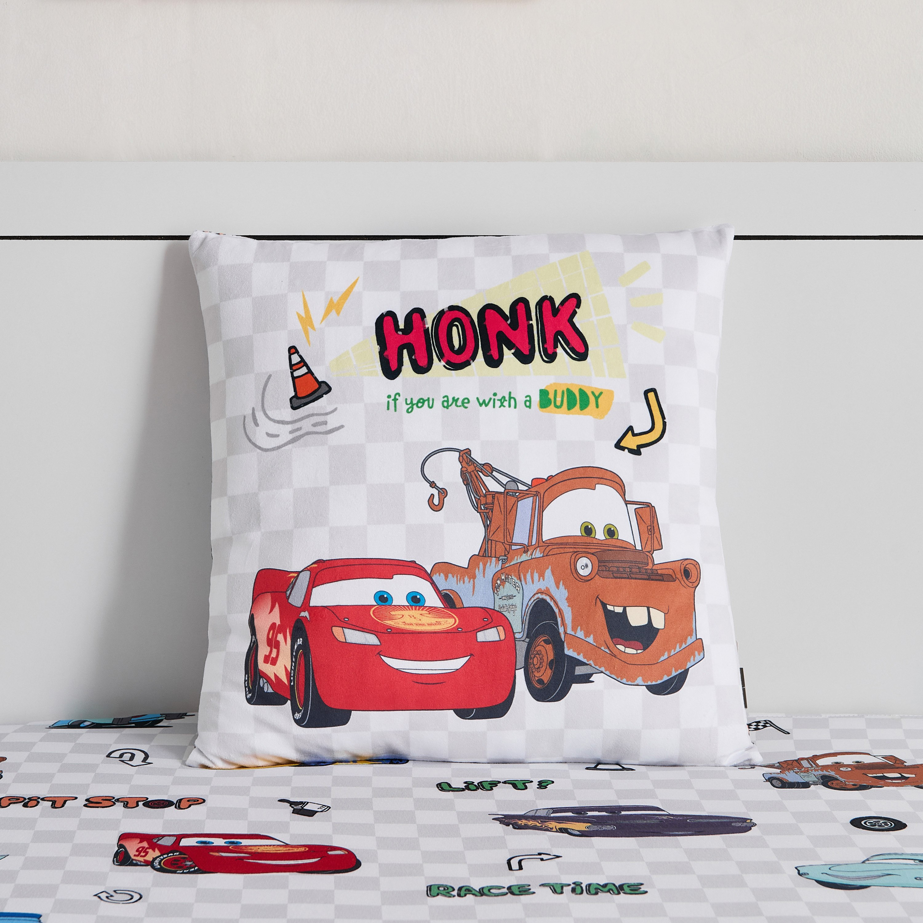 وسادة بتصميم كارز - 40×40 سم-hbxhomeware-hbxbedroom-image-2
