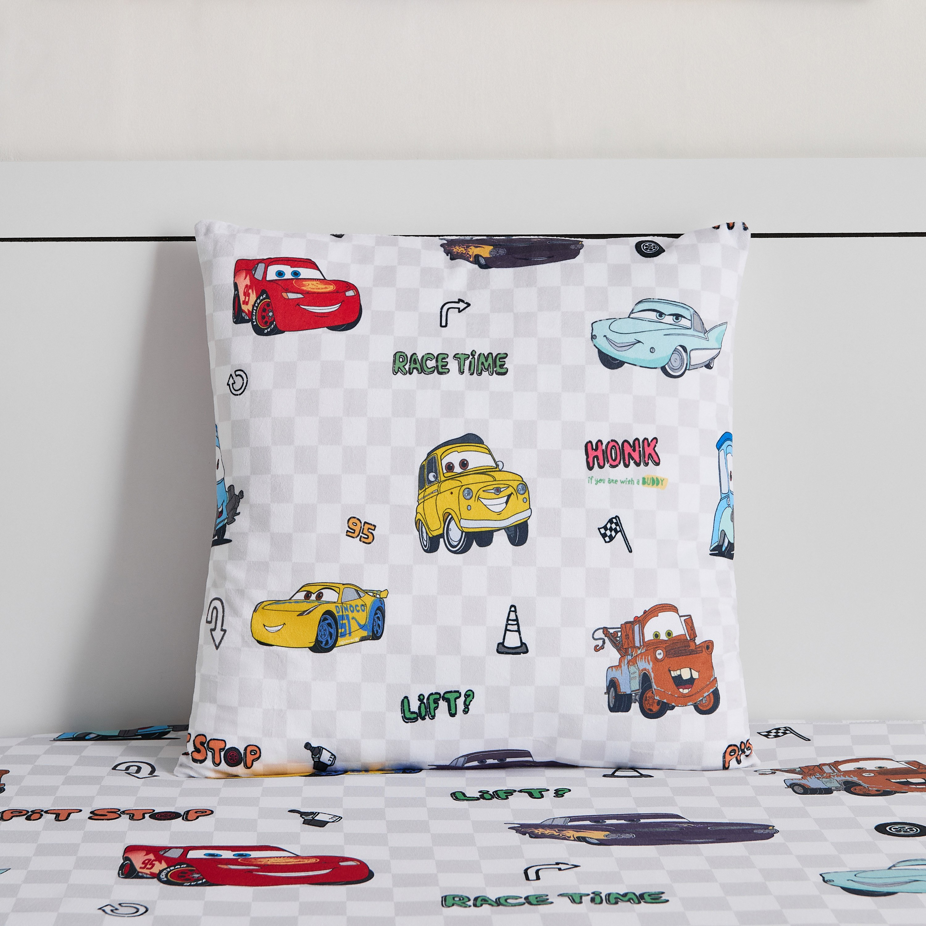 وسادة بتصميم كارز - 40×40 سم-hbxhomeware-hbxbedroom-image-3